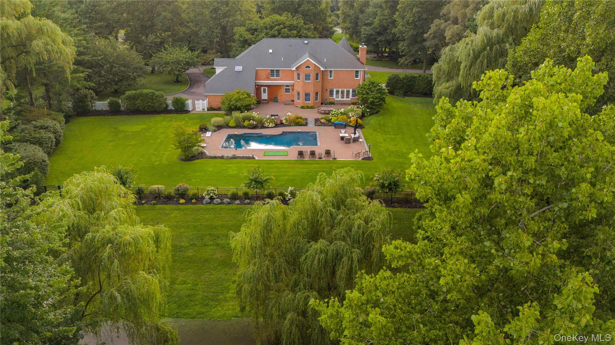 17 Hunt Court, Oyster Bay, NY, 6 Bedrooms Bedrooms, 12 Rooms Rooms,5 BathroomsBathrooms,Residential,For Rent,Hunt,0,1034020 17 Hunt Court, Oyster Bay, NY, 6 Bedrooms Bedrooms, 12 Rooms Rooms,5 BathroomsBathrooms,Residential,For Rent,Hunt,0,1034020