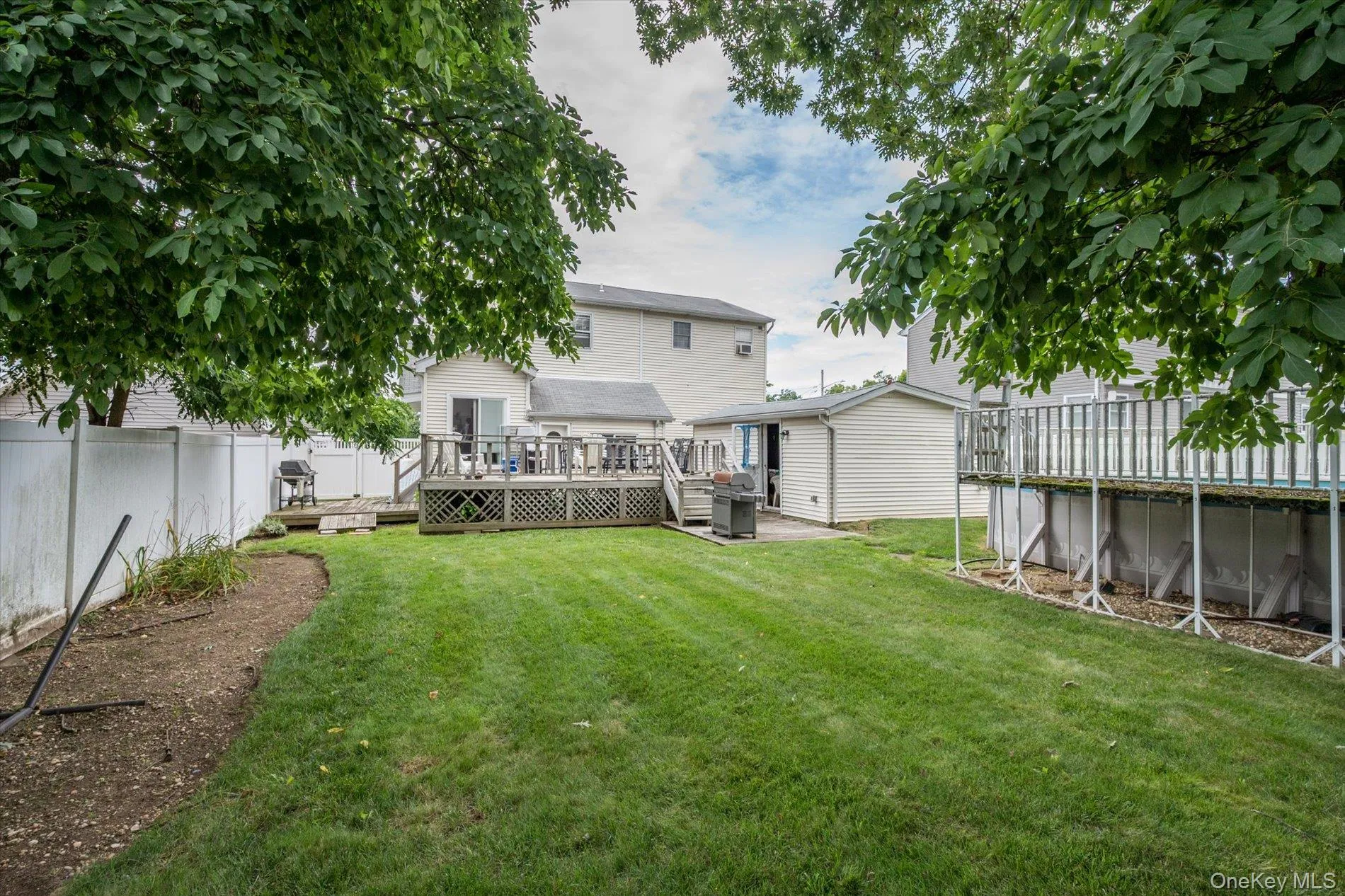 1135 Ruth Place, Hempstead, NY, 5 Bedrooms Bedrooms, 10 Rooms Rooms,2 BathroomsBathrooms,Residential,For Rent,Ruth,0,1034022 1135 Ruth Place, Hempstead, NY, 5 Bedrooms Bedrooms, 10 Rooms Rooms,2 BathroomsBathrooms,Residential,For Rent,Ruth,0,1034022