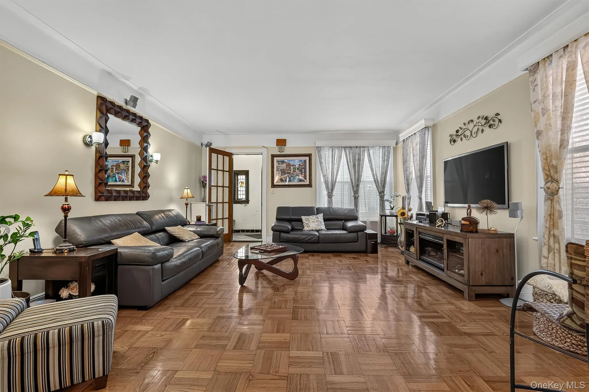 2218 Holland Avenue, New York, NY, 3 Bedrooms Bedrooms, 8 Rooms Rooms,2 BathroomsBathrooms,Residential,For Rent,Holland,0,1034028 2218 Holland Avenue, New York, NY, 3 Bedrooms Bedrooms, 8 Rooms Rooms,2 BathroomsBathrooms,Residential,For Rent,Holland,0,1034028
