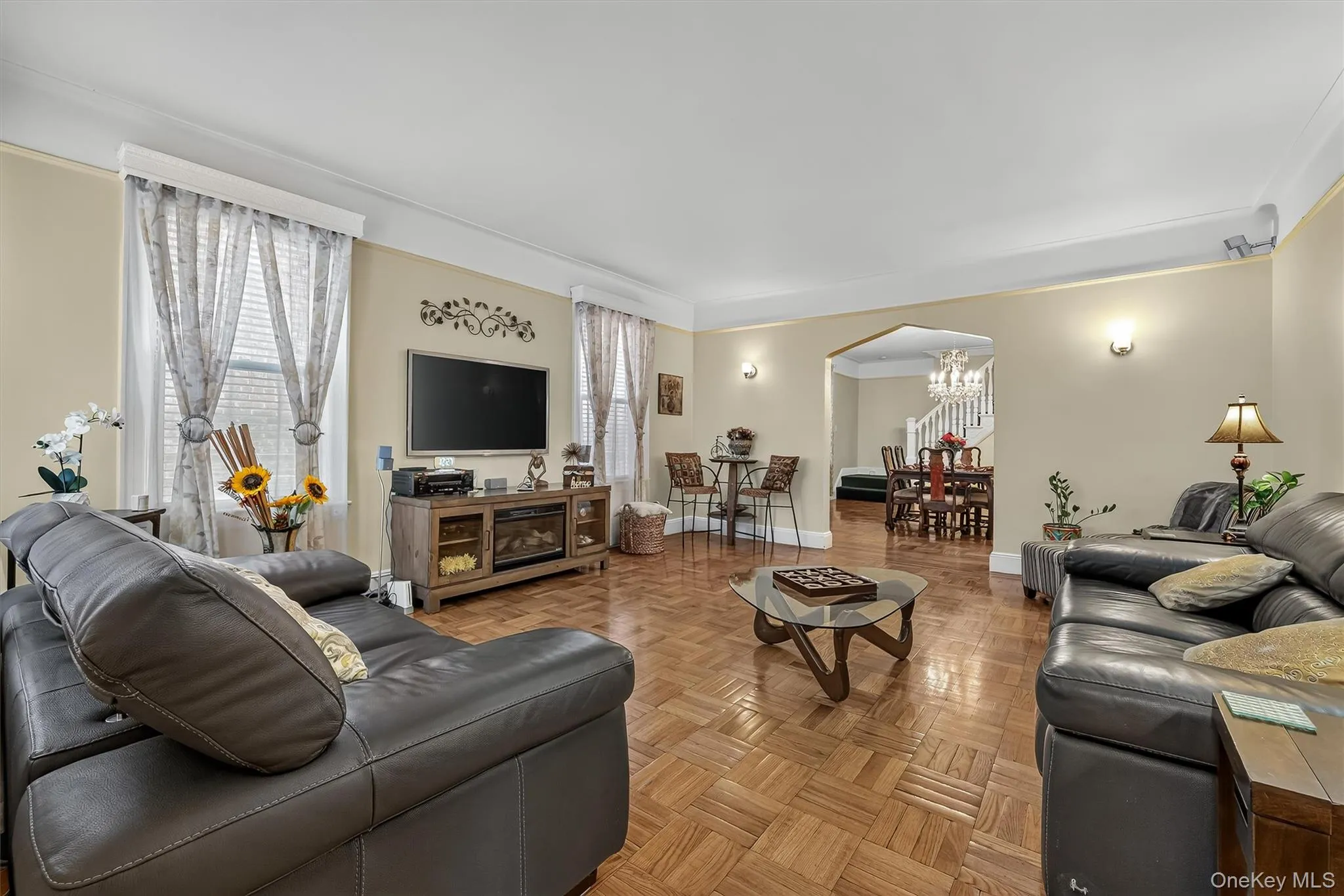 2218 Holland Avenue, New York, NY, 3 Bedrooms Bedrooms, 8 Rooms Rooms,2 BathroomsBathrooms,Residential,For Rent,Holland,0,1034028 2218 Holland Avenue, New York, NY, 3 Bedrooms Bedrooms, 8 Rooms Rooms,2 BathroomsBathrooms,Residential,For Rent,Holland,0,1034028