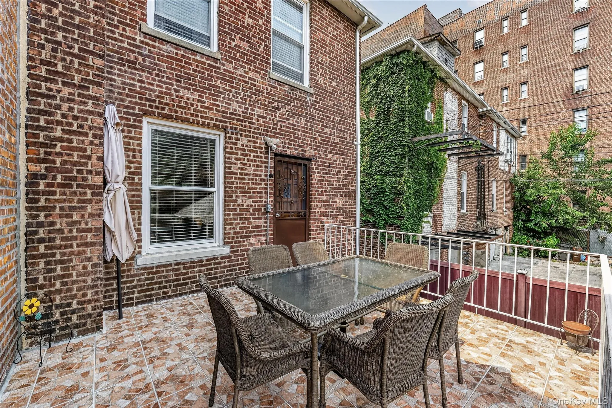 2218 Holland Avenue, New York, NY, 3 Bedrooms Bedrooms, 8 Rooms Rooms,2 BathroomsBathrooms,Residential,For Rent,Holland,0,1034028 2218 Holland Avenue, New York, NY, 3 Bedrooms Bedrooms, 8 Rooms Rooms,2 BathroomsBathrooms,Residential,For Rent,Holland,0,1034028