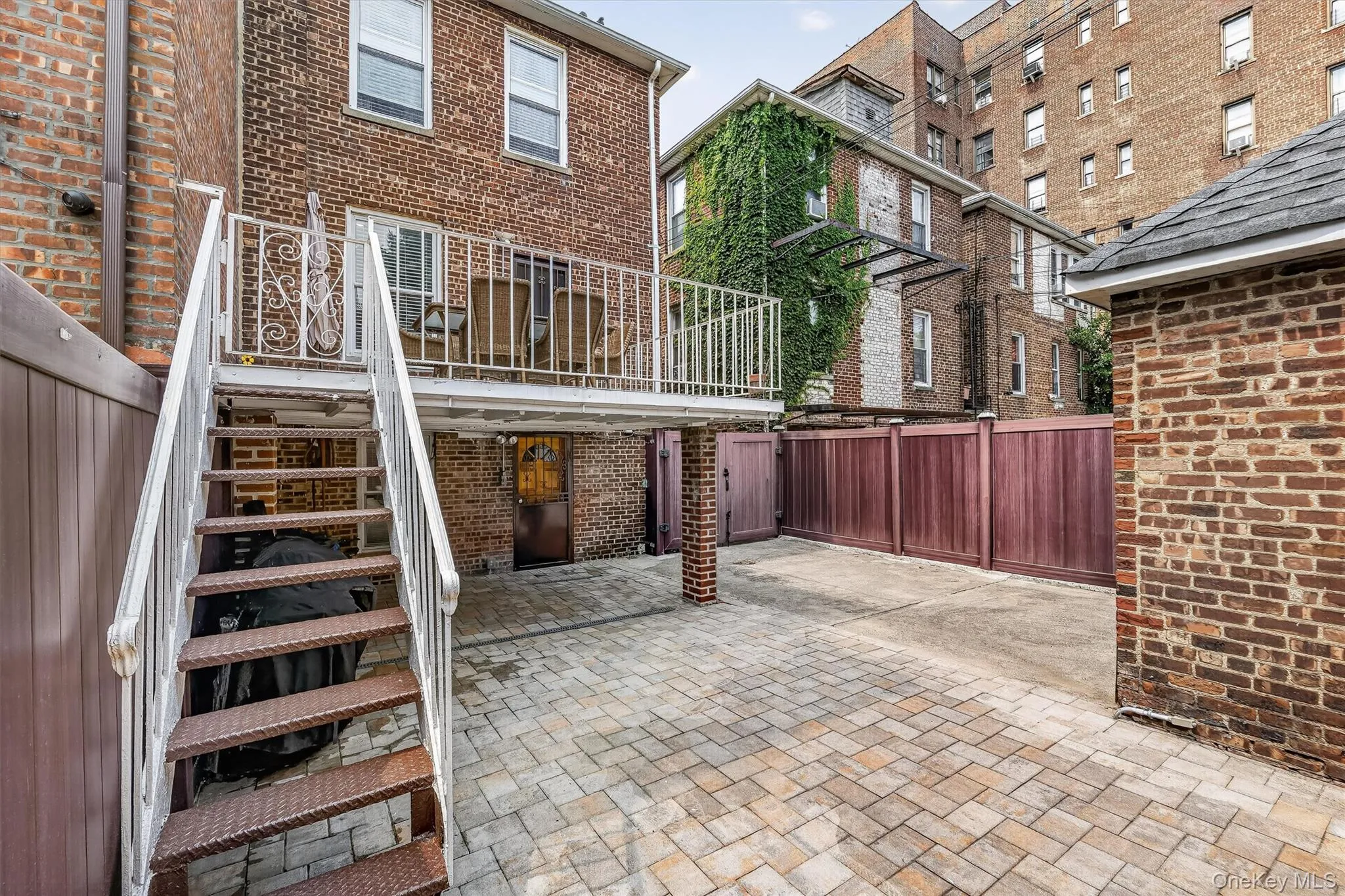 2218 Holland Avenue, New York, NY, 3 Bedrooms Bedrooms, 8 Rooms Rooms,2 BathroomsBathrooms,Residential,For Rent,Holland,0,1034028 2218 Holland Avenue, New York, NY, 3 Bedrooms Bedrooms, 8 Rooms Rooms,2 BathroomsBathrooms,Residential,For Rent,Holland,0,1034028