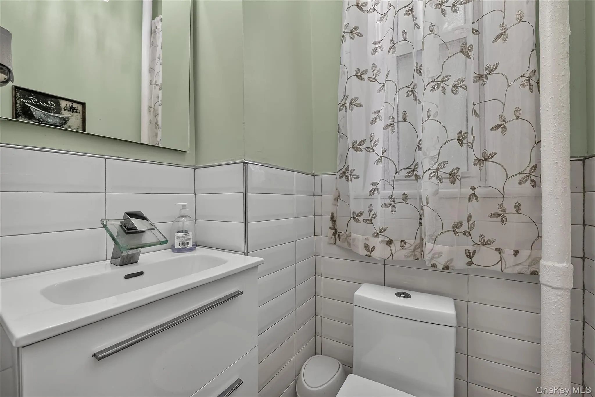 2218 Holland Avenue, New York, NY, 3 Bedrooms Bedrooms, 8 Rooms Rooms,2 BathroomsBathrooms,Residential,For Rent,Holland,0,1034028 2218 Holland Avenue, New York, NY, 3 Bedrooms Bedrooms, 8 Rooms Rooms,2 BathroomsBathrooms,Residential,For Rent,Holland,0,1034028