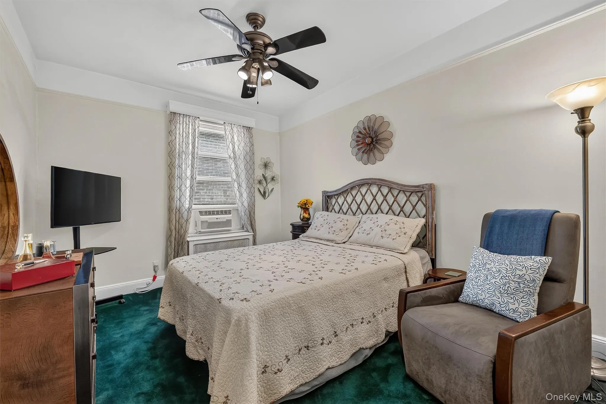 2218 Holland Avenue, New York, NY, 3 Bedrooms Bedrooms, 8 Rooms Rooms,2 BathroomsBathrooms,Residential,For Rent,Holland,0,1034028 2218 Holland Avenue, New York, NY, 3 Bedrooms Bedrooms, 8 Rooms Rooms,2 BathroomsBathrooms,Residential,For Rent,Holland,0,1034028