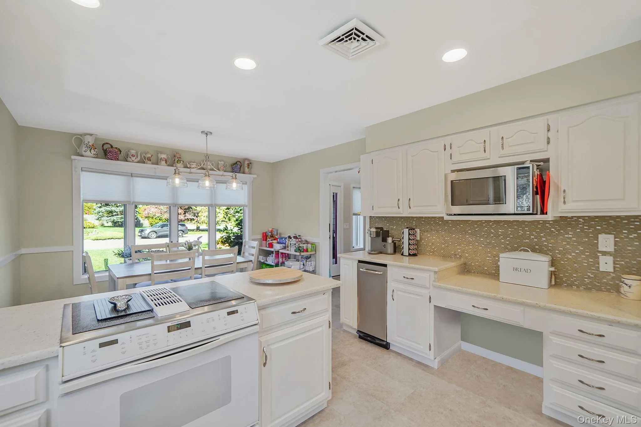 29 Seacove Lane, Riverhead, NY, 6 Bedrooms Bedrooms, 15 Rooms Rooms,4 BathroomsBathrooms,Residential,For Rent,Seacove,0,1034035 29 Seacove Lane, Riverhead, NY, 6 Bedrooms Bedrooms, 15 Rooms Rooms,4 BathroomsBathrooms,Residential,For Rent,Seacove,0,1034035