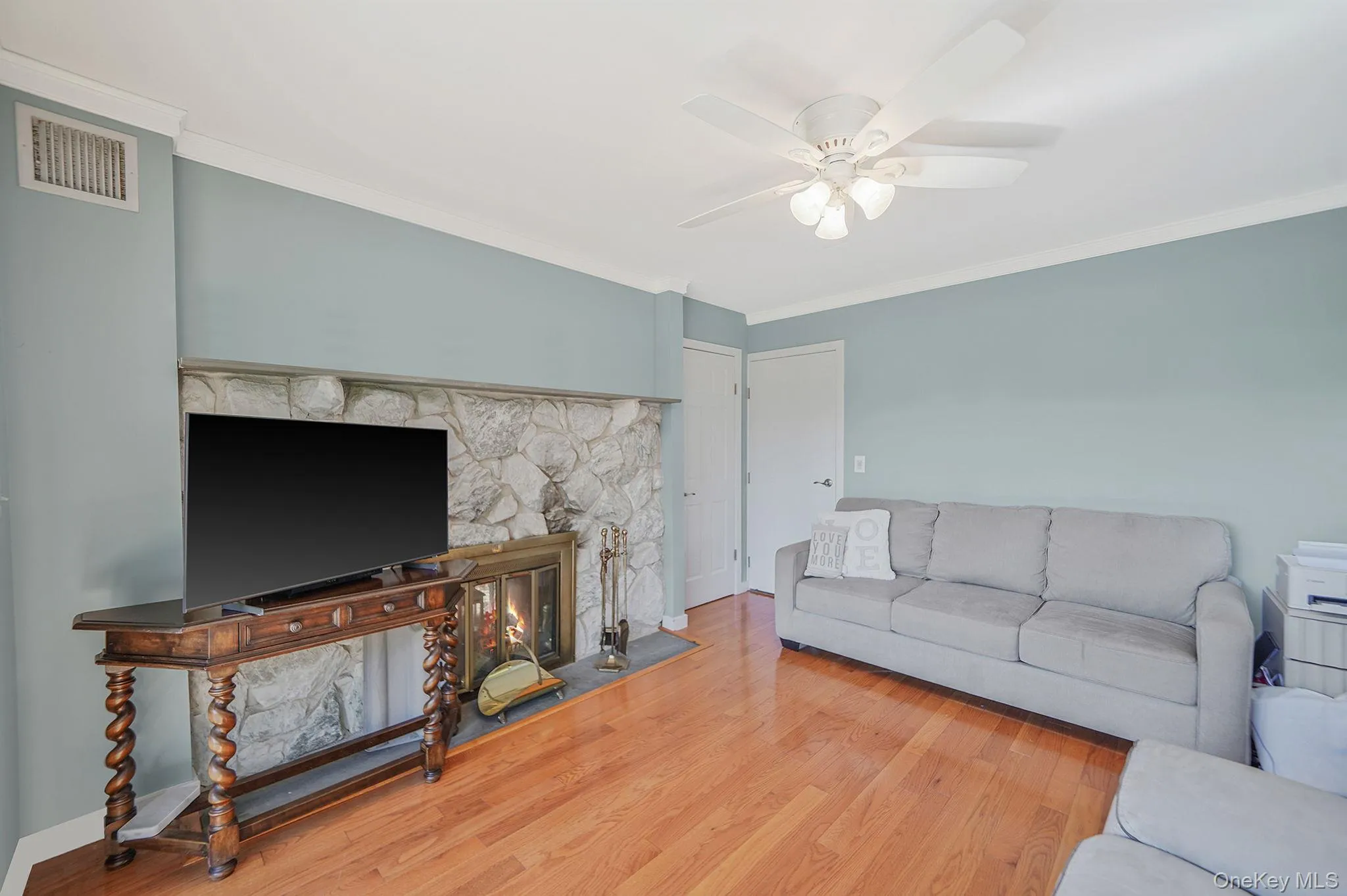 29 Seacove Lane, Riverhead, NY, 6 Bedrooms Bedrooms, 15 Rooms Rooms,4 BathroomsBathrooms,Residential,For Rent,Seacove,0,1034035 29 Seacove Lane, Riverhead, NY, 6 Bedrooms Bedrooms, 15 Rooms Rooms,4 BathroomsBathrooms,Residential,For Rent,Seacove,0,1034035