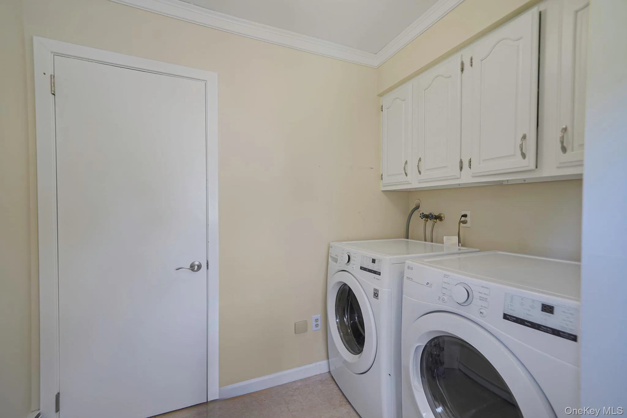29 Seacove Lane, Riverhead, NY, 6 Bedrooms Bedrooms, 15 Rooms Rooms,4 BathroomsBathrooms,Residential,For Rent,Seacove,0,1034035 29 Seacove Lane, Riverhead, NY, 6 Bedrooms Bedrooms, 15 Rooms Rooms,4 BathroomsBathrooms,Residential,For Rent,Seacove,0,1034035