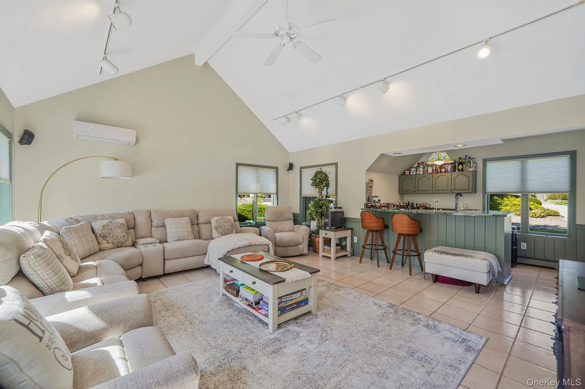 29 Seacove Lane, Riverhead, NY, 6 Bedrooms Bedrooms, 15 Rooms Rooms,4 BathroomsBathrooms,Residential,For Rent,Seacove,0,1034035 29 Seacove Lane, Riverhead, NY, 6 Bedrooms Bedrooms, 15 Rooms Rooms,4 BathroomsBathrooms,Residential,For Rent,Seacove,0,1034035