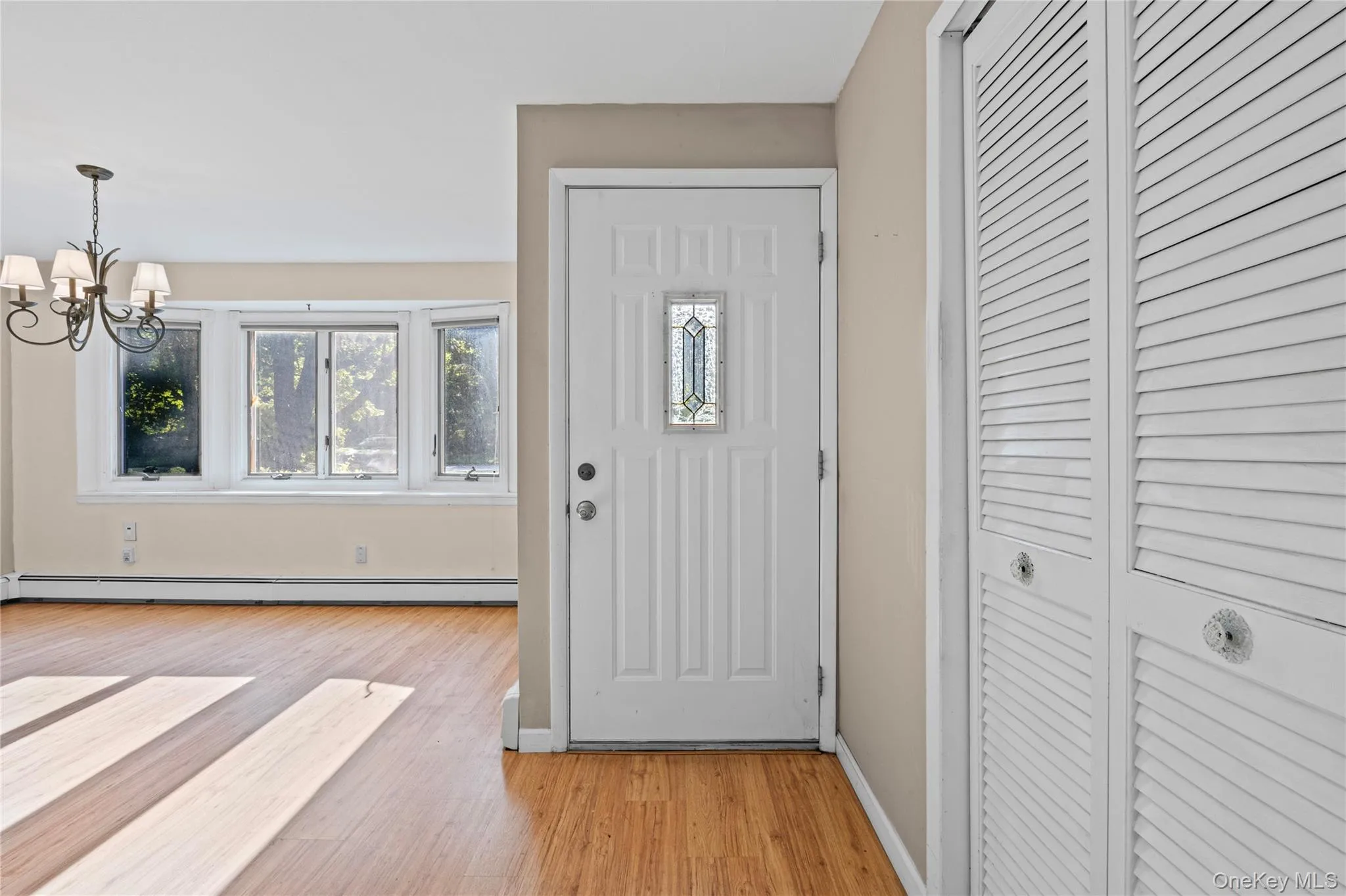 797 Waverly Avenue, Islip, NY, 3 Bedrooms Bedrooms, 6 Rooms Rooms,1 BathroomBathrooms,Residential,For Rent,Waverly,0,1034037 797 Waverly Avenue, Islip, NY, 3 Bedrooms Bedrooms, 6 Rooms Rooms,1 BathroomBathrooms,Residential,For Rent,Waverly,0,1034037