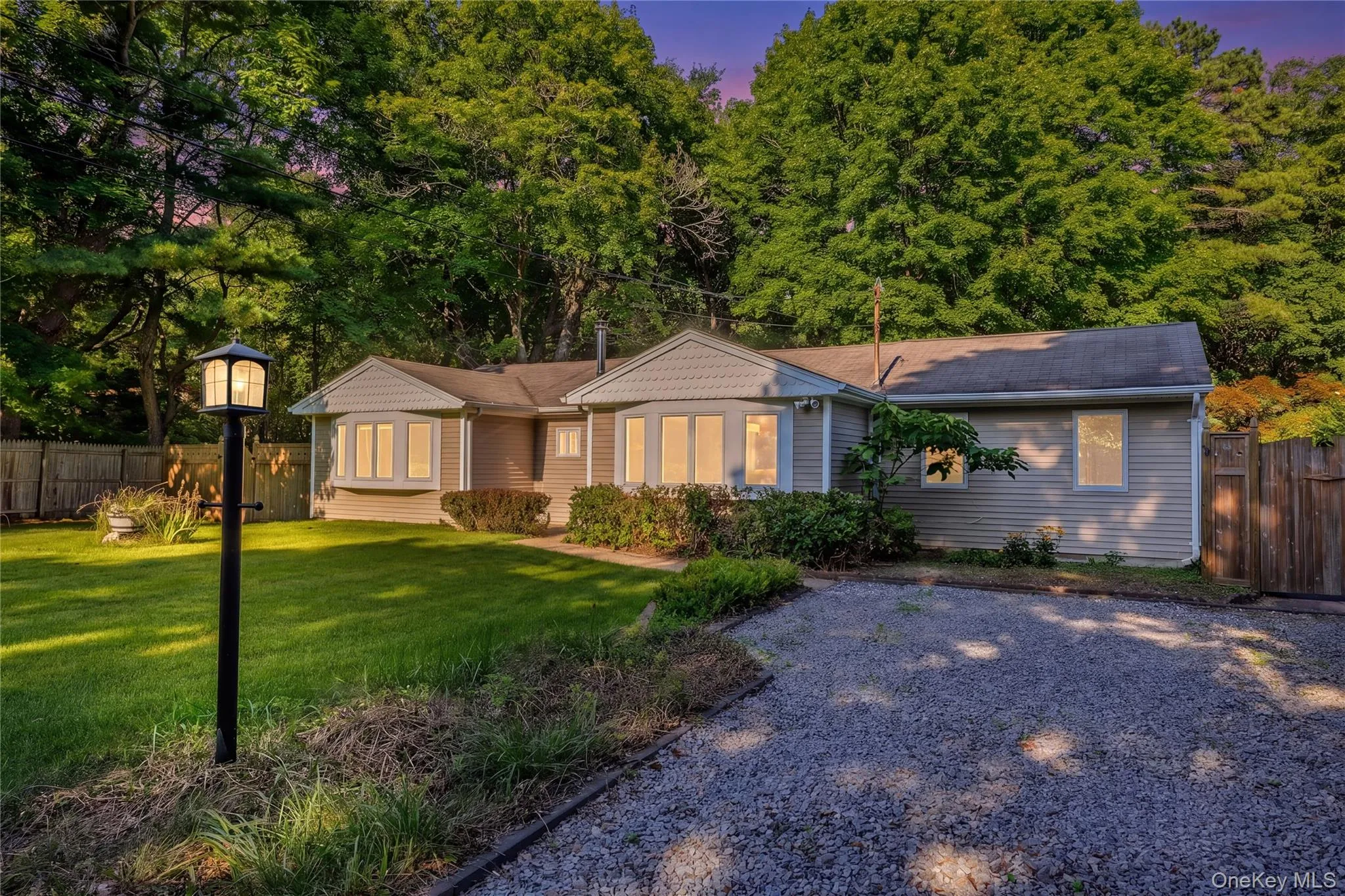 797 Waverly Avenue, Islip, NY, 3 Bedrooms Bedrooms, 6 Rooms Rooms,1 BathroomBathrooms,Residential,For Rent,Waverly,0,1034037 797 Waverly Avenue, Islip, NY, 3 Bedrooms Bedrooms, 6 Rooms Rooms,1 BathroomBathrooms,Residential,For Rent,Waverly,0,1034037