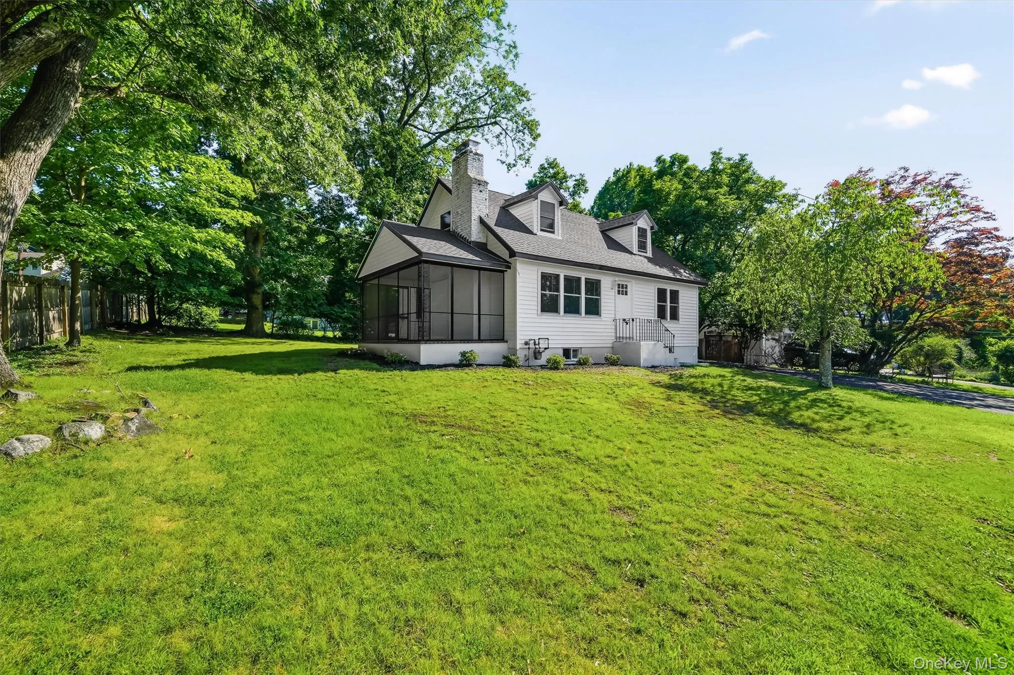 2 Francis Place, Clarkstown, NY, 3 Bedrooms Bedrooms, 6 Rooms Rooms,1 BathroomBathrooms,Residential,For Rent,Francis,0,1034039 2 Francis Place, Clarkstown, NY, 3 Bedrooms Bedrooms, 6 Rooms Rooms,1 BathroomBathrooms,Residential,For Rent,Francis,0,1034039