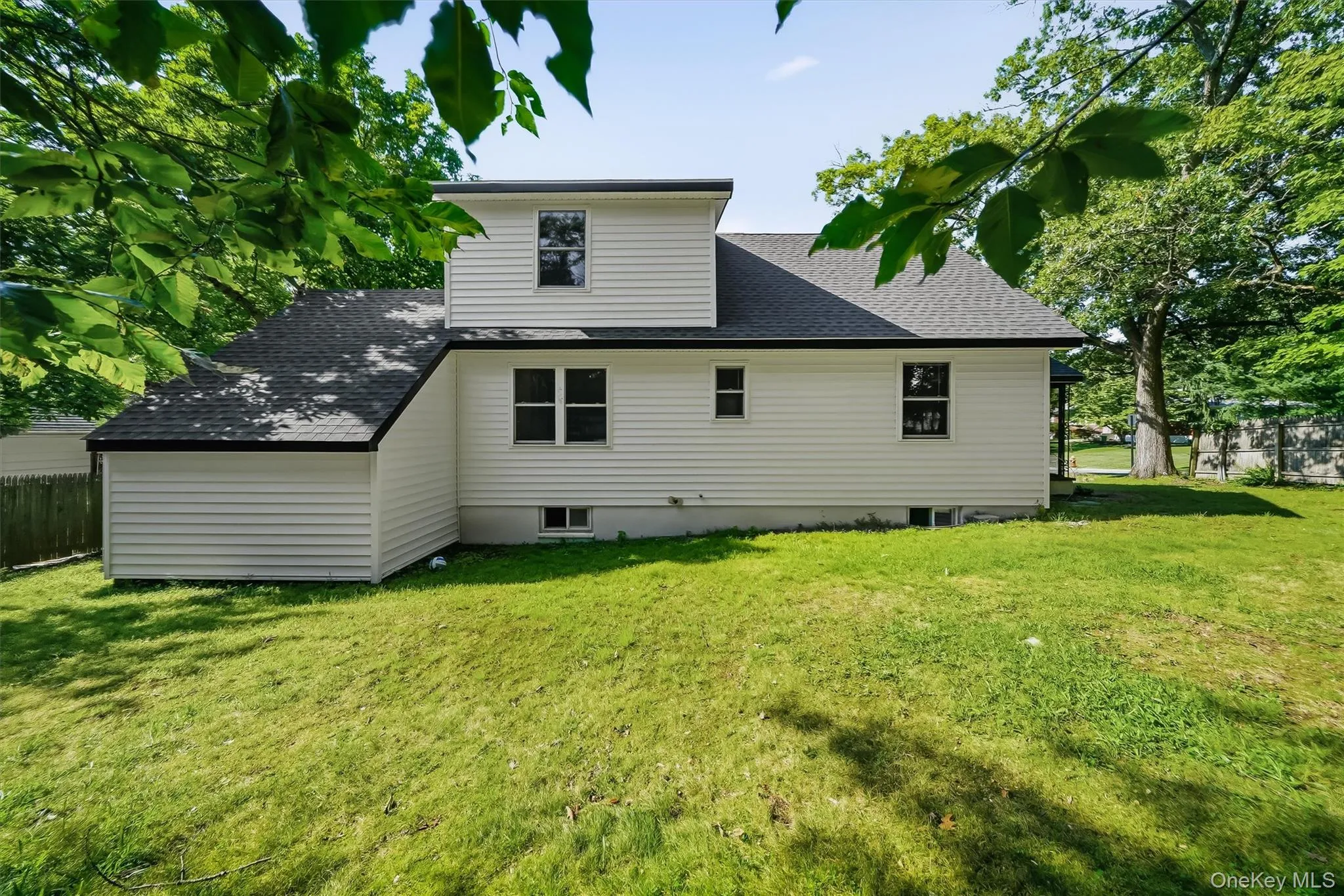 2 Francis Place, Clarkstown, NY, 3 Bedrooms Bedrooms, 6 Rooms Rooms,1 BathroomBathrooms,Residential,For Rent,Francis,0,1034039 2 Francis Place, Clarkstown, NY, 3 Bedrooms Bedrooms, 6 Rooms Rooms,1 BathroomBathrooms,Residential,For Rent,Francis,0,1034039