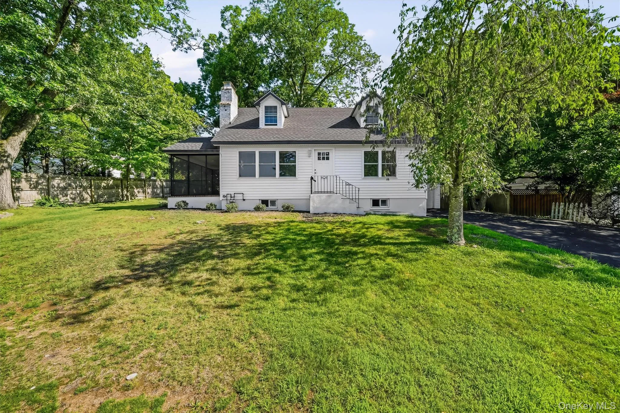 2 Francis Place, Clarkstown, NY, 3 Bedrooms Bedrooms, 6 Rooms Rooms,1 BathroomBathrooms,Residential,For Rent,Francis,0,1034039 2 Francis Place, Clarkstown, NY, 3 Bedrooms Bedrooms, 6 Rooms Rooms,1 BathroomBathrooms,Residential,For Rent,Francis,0,1034039