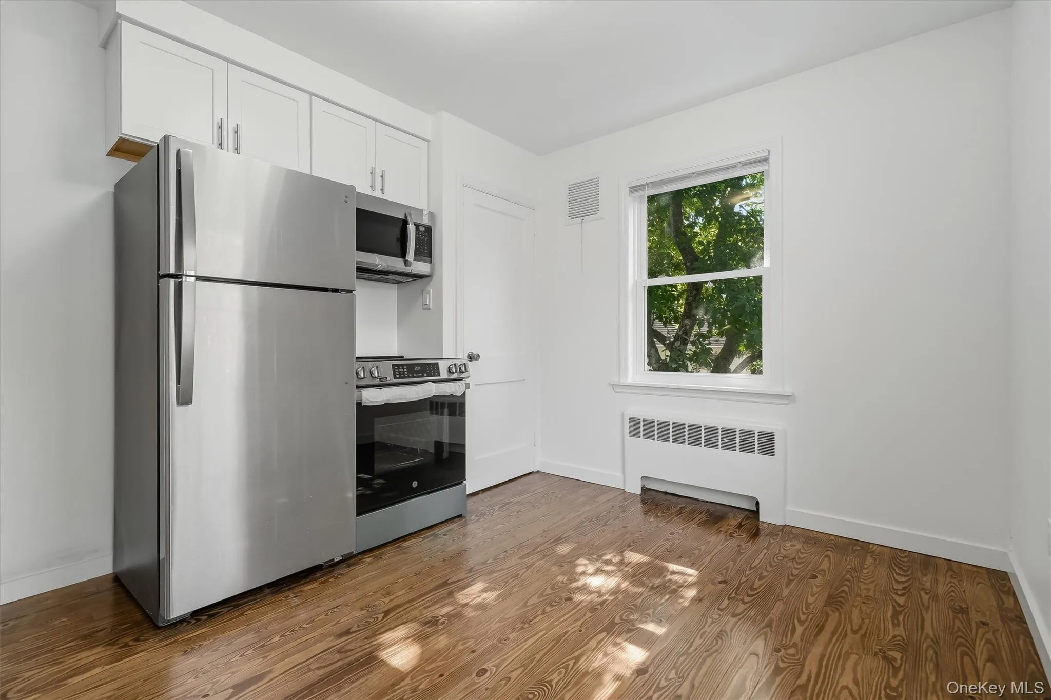 2 Francis Place, Clarkstown, NY, 3 Bedrooms Bedrooms, 6 Rooms Rooms,1 BathroomBathrooms,Residential,For Rent,Francis,0,1034039 2 Francis Place, Clarkstown, NY, 3 Bedrooms Bedrooms, 6 Rooms Rooms,1 BathroomBathrooms,Residential,For Rent,Francis,0,1034039