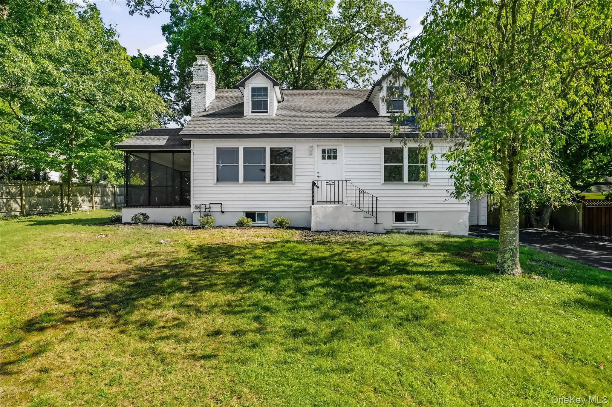 2 Francis Place, Clarkstown, NY, 3 Bedrooms Bedrooms, 6 Rooms Rooms,1 BathroomBathrooms,Residential,For Rent,Francis,0,1034039 2 Francis Place, Clarkstown, NY, 3 Bedrooms Bedrooms, 6 Rooms Rooms,1 BathroomBathrooms,Residential,For Rent,Francis,0,1034039