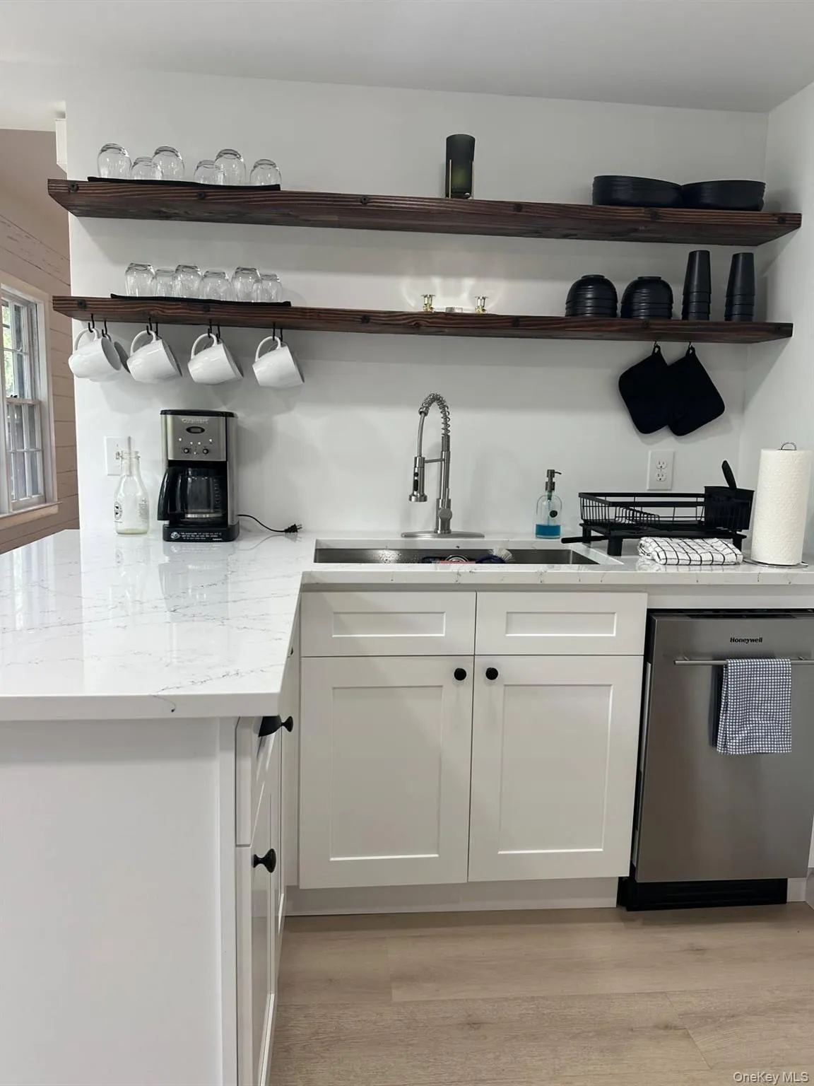 270 North Street, Southold, NY, ,Commercial Lease,For Rent,North,0,1034041 270 North Street, Southold, NY, ,Commercial Lease,For Rent,North,0,1034041