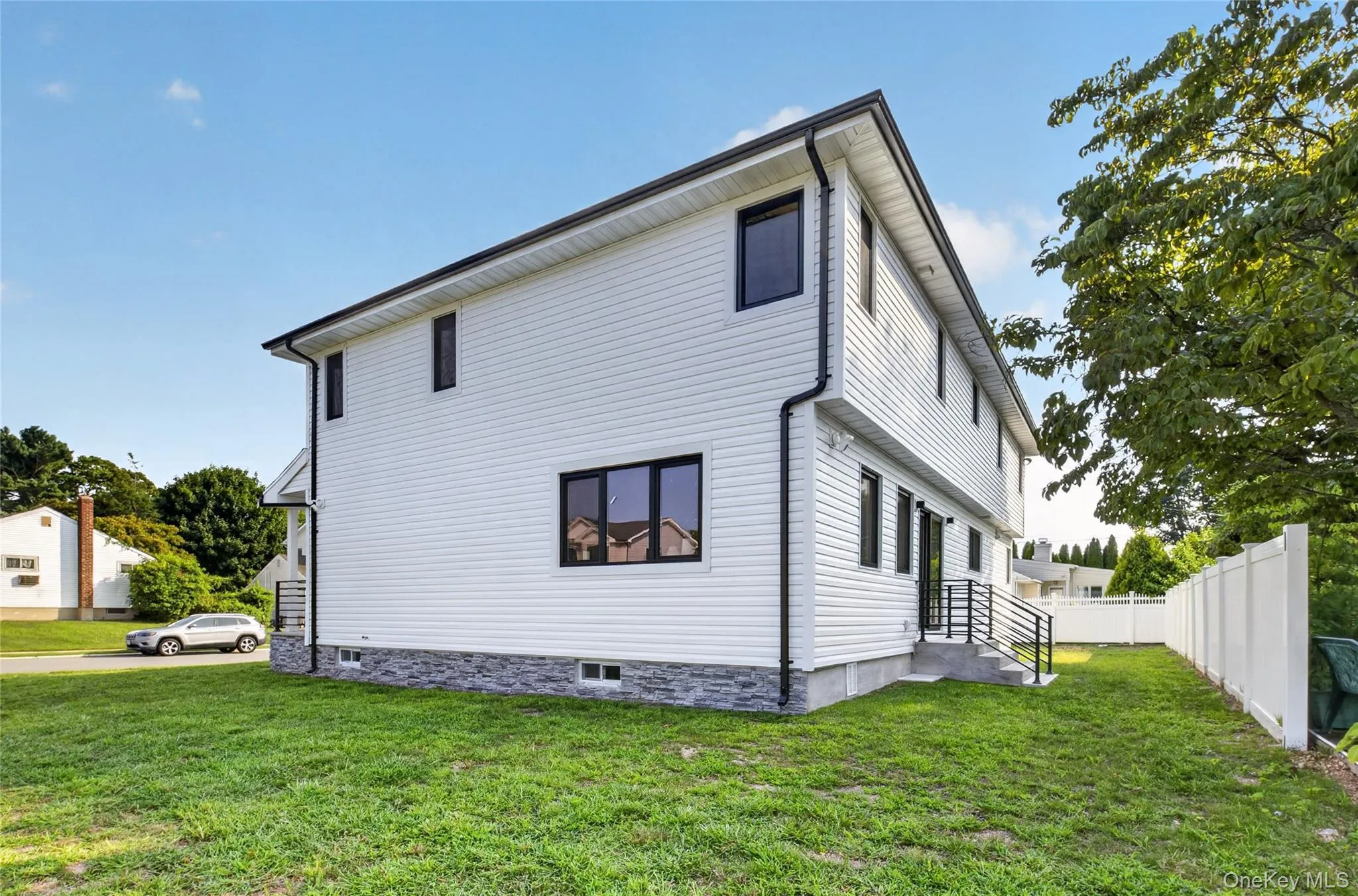 2 Lee Place, Oyster Bay, NY, 5 Bedrooms Bedrooms, 10 Rooms Rooms,4 BathroomsBathrooms,Residential,For Rent,Lee,0,1034045 2 Lee Place, Oyster Bay, NY, 5 Bedrooms Bedrooms, 10 Rooms Rooms,4 BathroomsBathrooms,Residential,For Rent,Lee,0,1034045