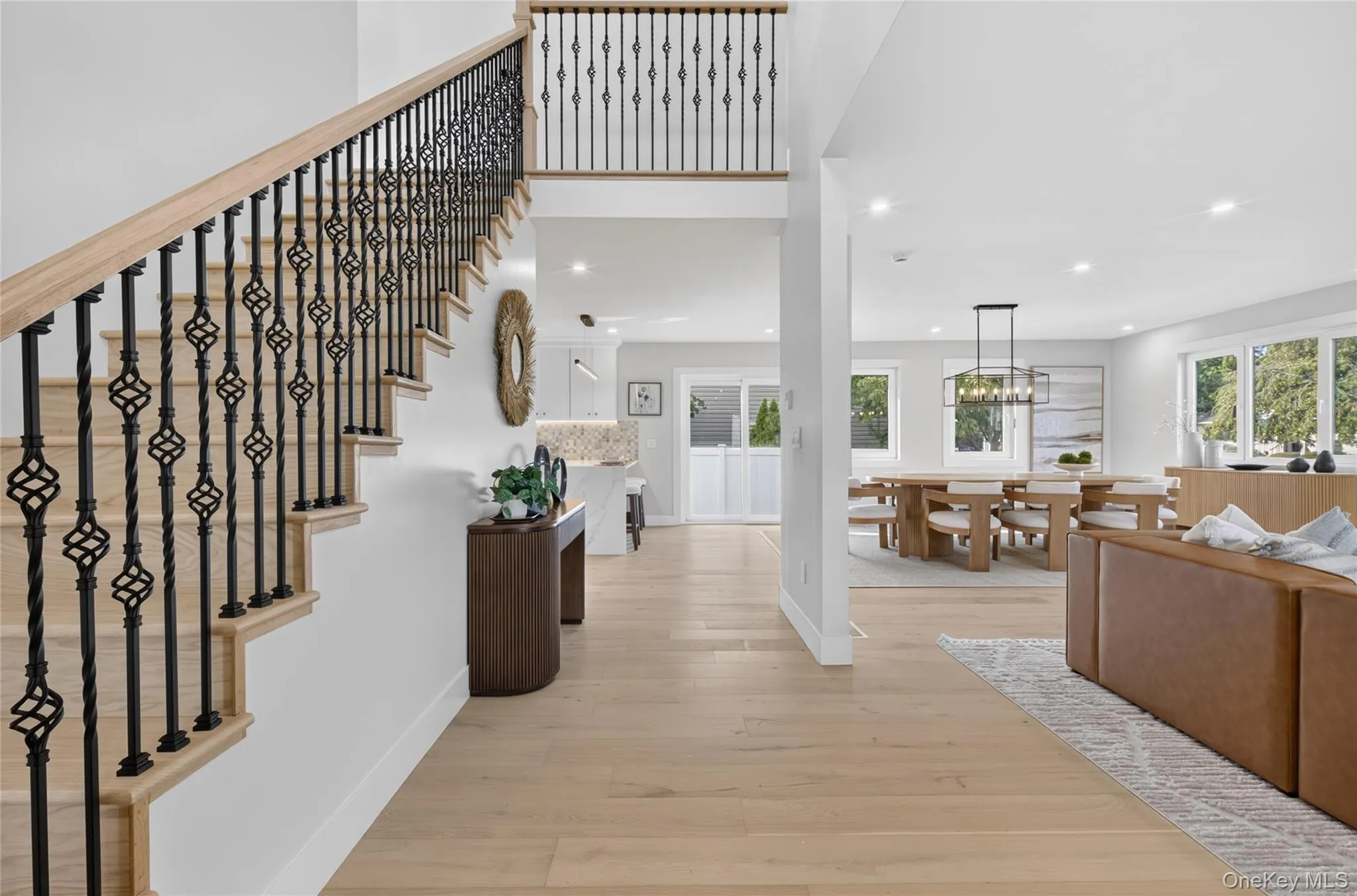 2 Lee Place, Oyster Bay, NY, 5 Bedrooms Bedrooms, 10 Rooms Rooms,4 BathroomsBathrooms,Residential,For Rent,Lee,0,1034045 2 Lee Place, Oyster Bay, NY, 5 Bedrooms Bedrooms, 10 Rooms Rooms,4 BathroomsBathrooms,Residential,For Rent,Lee,0,1034045