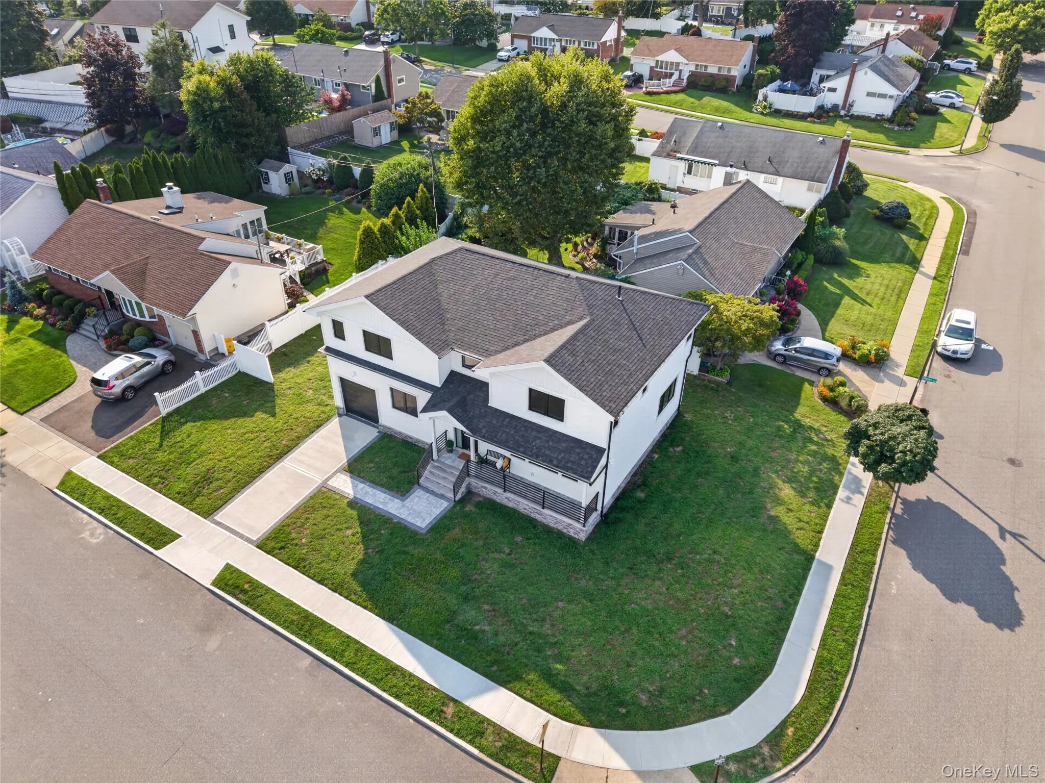 2 Lee Place, Oyster Bay, NY, 5 Bedrooms Bedrooms, 10 Rooms Rooms,4 BathroomsBathrooms,Residential,For Rent,Lee,0,1034045 2 Lee Place, Oyster Bay, NY, 5 Bedrooms Bedrooms, 10 Rooms Rooms,4 BathroomsBathrooms,Residential,For Rent,Lee,0,1034045