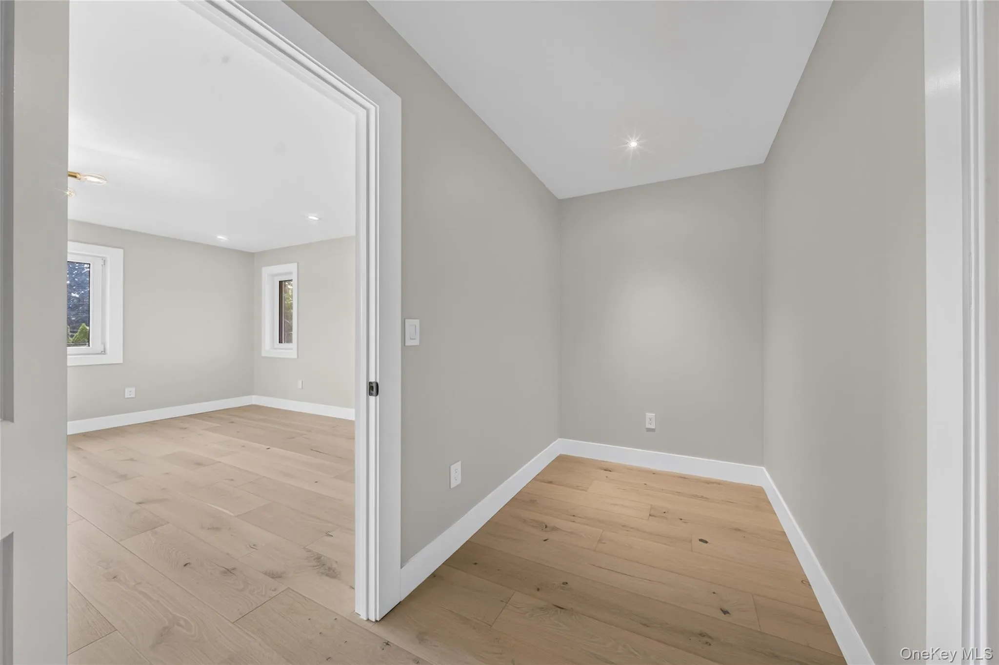 2 Lee Place, Oyster Bay, NY, 5 Bedrooms Bedrooms, 10 Rooms Rooms,4 BathroomsBathrooms,Residential,For Rent,Lee,0,1034045 2 Lee Place, Oyster Bay, NY, 5 Bedrooms Bedrooms, 10 Rooms Rooms,4 BathroomsBathrooms,Residential,For Rent,Lee,0,1034045