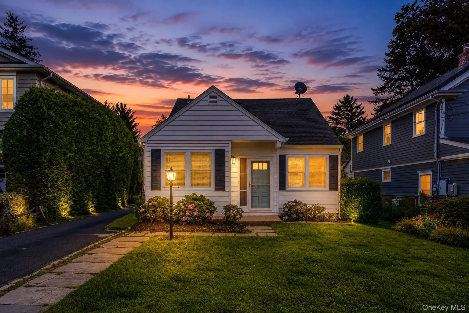 104 Fairfield Avenue, North Hempstead, NY, 4 Bedrooms Bedrooms, 6 Rooms Rooms,2 BathroomsBathrooms,Residential,For Rent,Fairfield,0,1034047 104 Fairfield Avenue, North Hempstead, NY, 4 Bedrooms Bedrooms, 6 Rooms Rooms,2 BathroomsBathrooms,Residential,For Rent,Fairfield,0,1034047