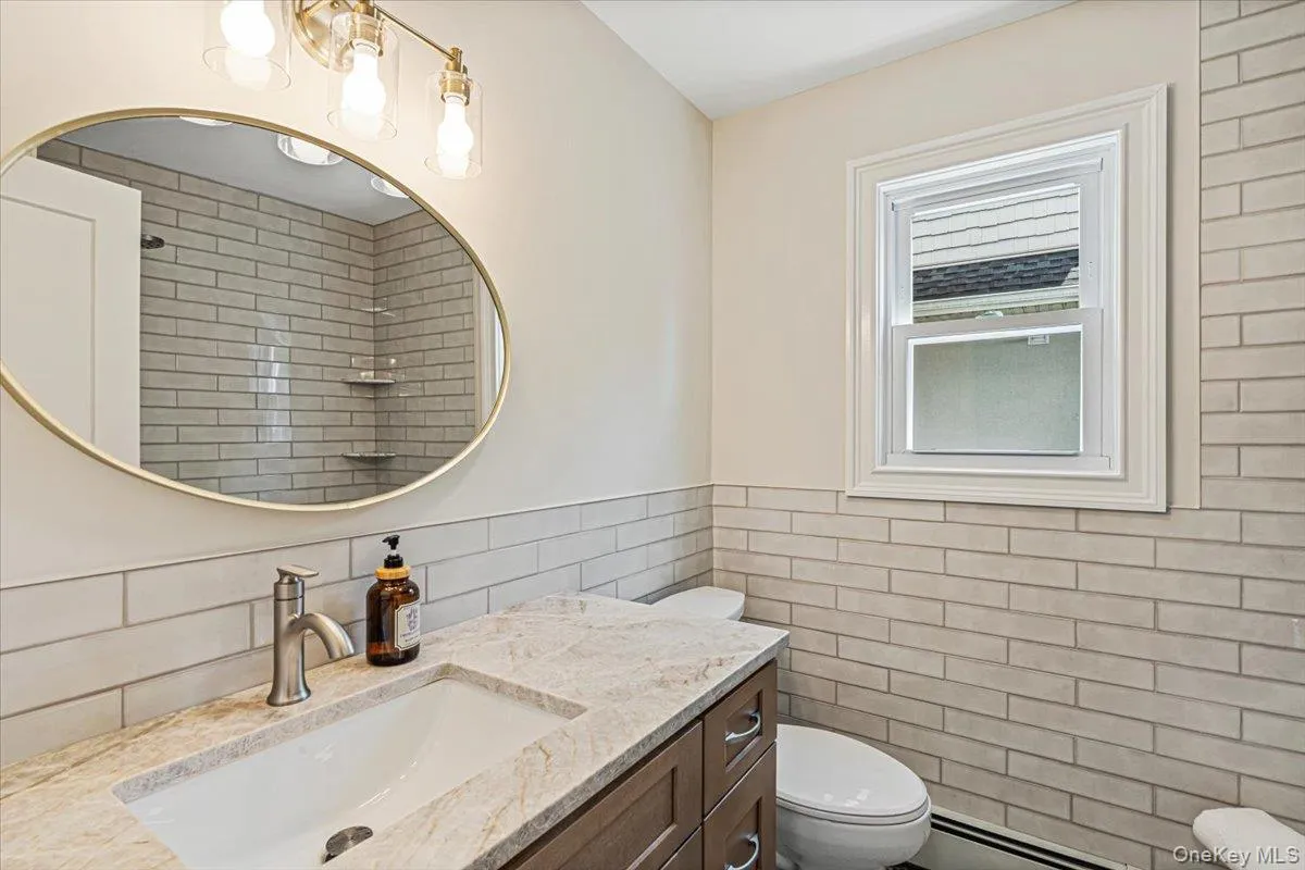 New Renovated Bathroom on 1st Floor New Renovated Bathroom on 1st Floor