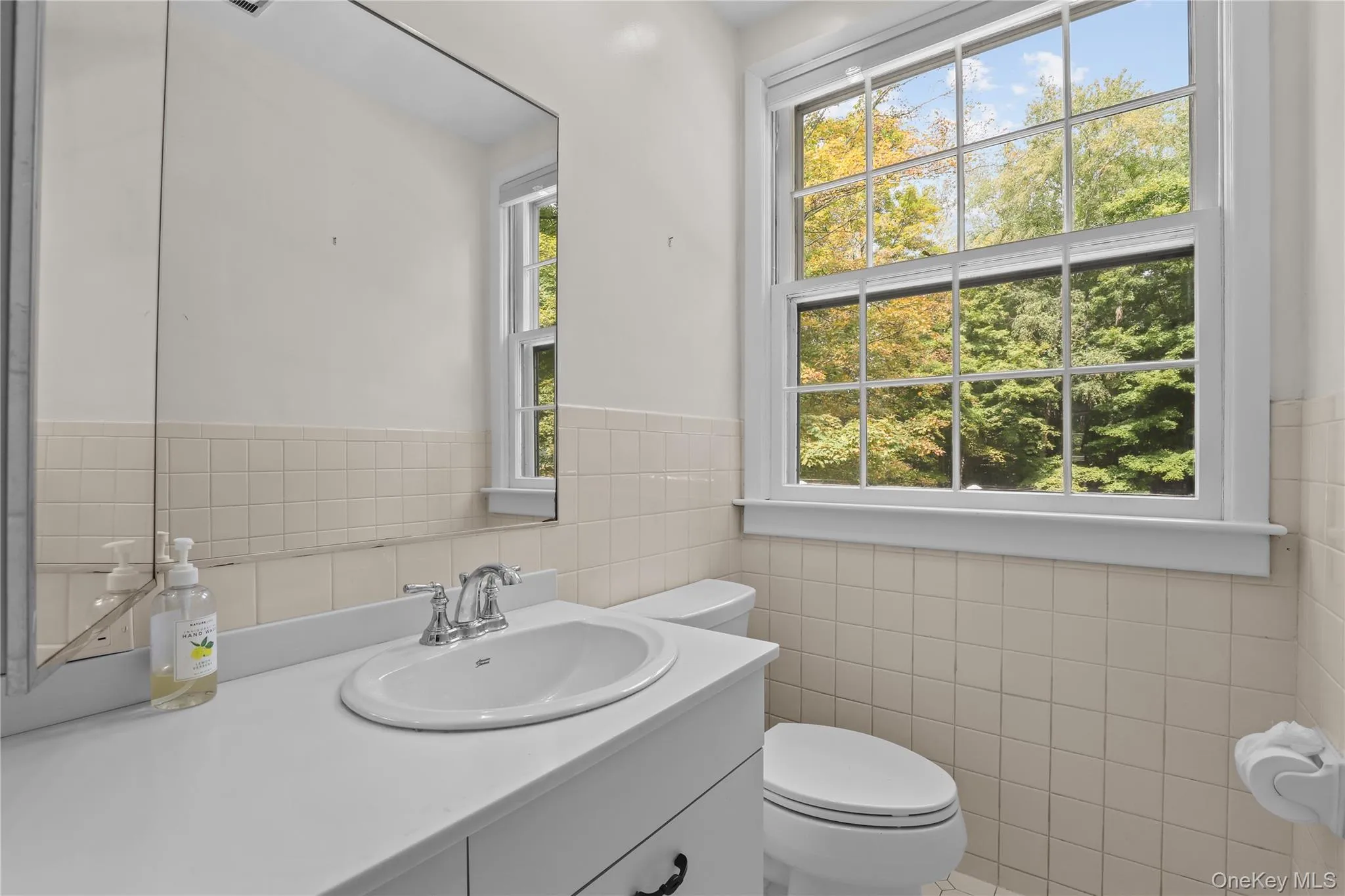 Full bathroom on the main level. Full bathroom on the main level.