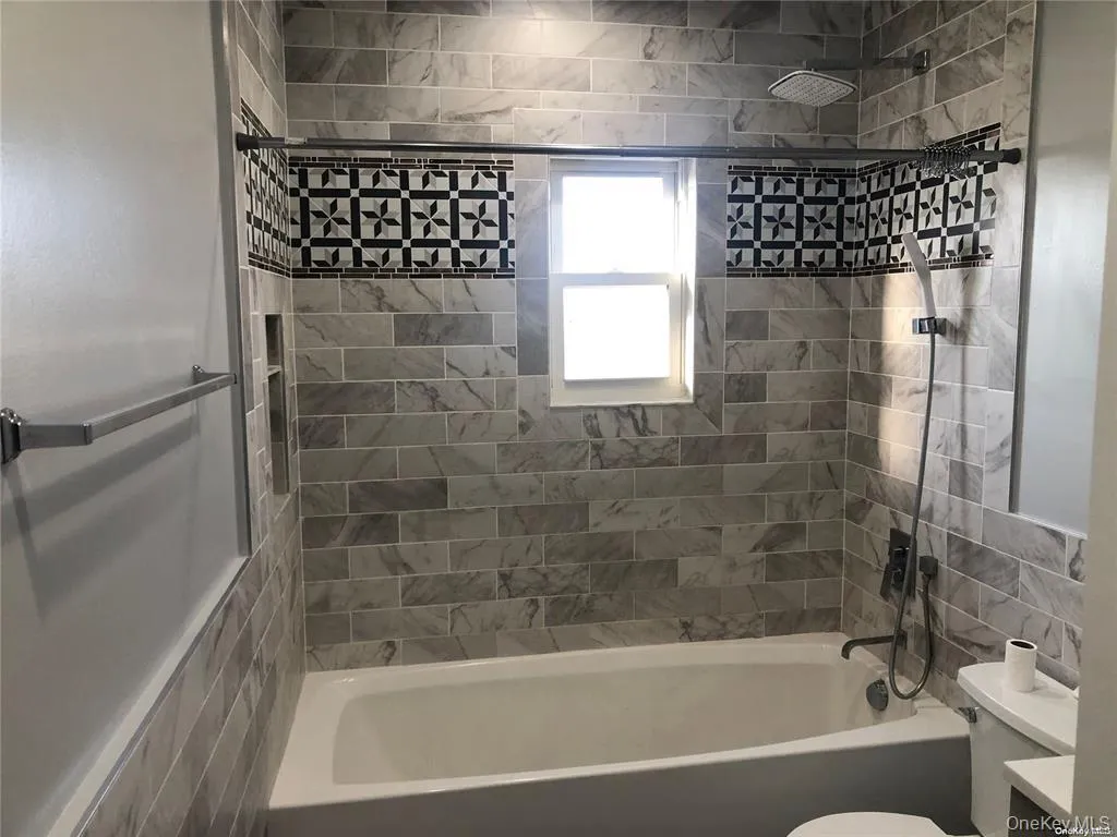 281 Dogwood Avenue, Hempstead, NY, 2 Bedrooms Bedrooms, 4 Rooms Rooms,1 BathroomBathrooms,Residential Lease,For Rent,Dogwood,0,1034049 281 Dogwood Avenue, Hempstead, NY, 2 Bedrooms Bedrooms, 4 Rooms Rooms,1 BathroomBathrooms,Residential Lease,For Rent,Dogwood,0,1034049