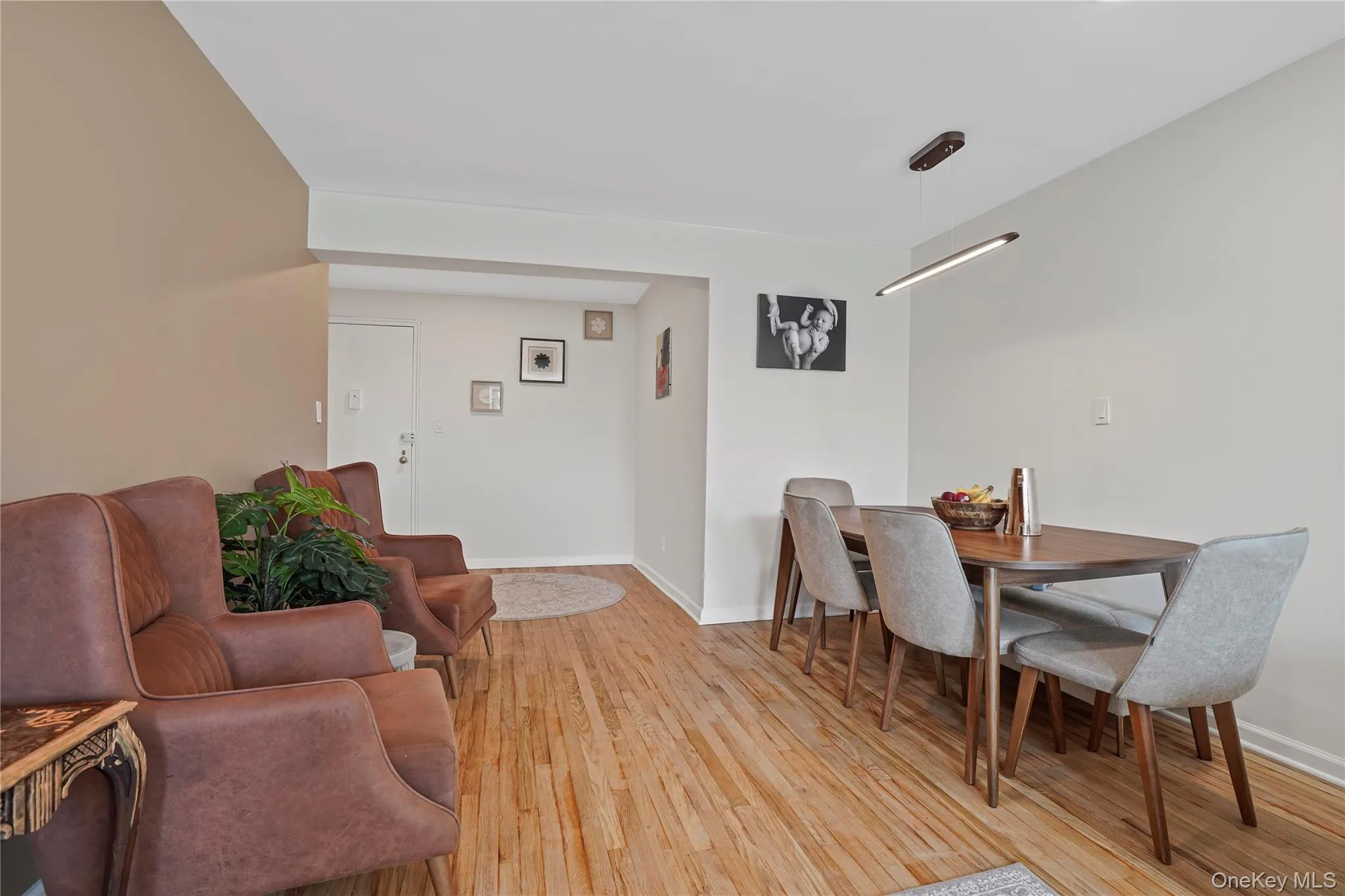 151-25 88th Street, New York, NY, 2 Bedrooms Bedrooms, 4 Rooms Rooms,1 BathroomBathrooms,Residential,For Rent,88th,0,1034053 151-25 88th Street, New York, NY, 2 Bedrooms Bedrooms, 4 Rooms Rooms,1 BathroomBathrooms,Residential,For Rent,88th,0,1034053