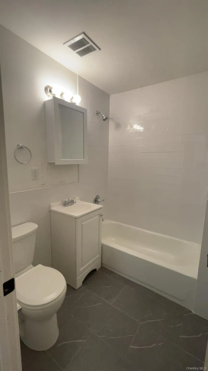 671 Bronx River Road, Yonkers, NY, 1 Bedroom Bedrooms, 3 Rooms Rooms,1 BathroomBathrooms,Residential,For Rent,Bronx River,0,1034059 671 Bronx River Road, Yonkers, NY, 1 Bedroom Bedrooms, 3 Rooms Rooms,1 BathroomBathrooms,Residential,For Rent,Bronx River,0,1034059