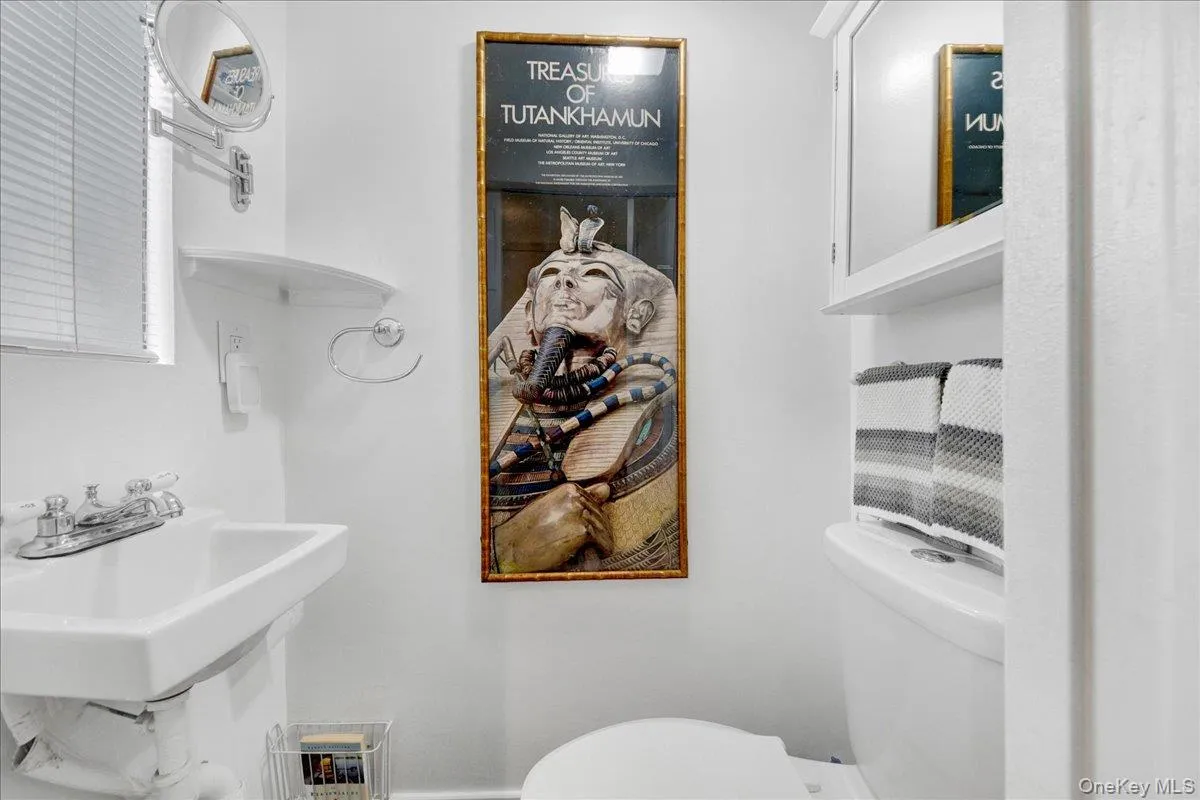 1904 Tenbroeck Avenue, New York, NY, 3 Bedrooms Bedrooms, 11 Rooms Rooms,2 BathroomsBathrooms,Residential,For Rent,Tenbroeck,0,1034068 1904 Tenbroeck Avenue, New York, NY, 3 Bedrooms Bedrooms, 11 Rooms Rooms,2 BathroomsBathrooms,Residential,For Rent,Tenbroeck,0,1034068