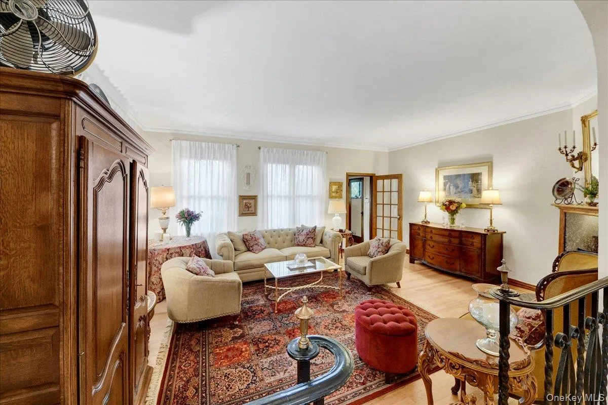 1904 Tenbroeck Avenue, New York, NY, 3 Bedrooms Bedrooms, 11 Rooms Rooms,2 BathroomsBathrooms,Residential,For Rent,Tenbroeck,0,1034068 1904 Tenbroeck Avenue, New York, NY, 3 Bedrooms Bedrooms, 11 Rooms Rooms,2 BathroomsBathrooms,Residential,For Rent,Tenbroeck,0,1034068