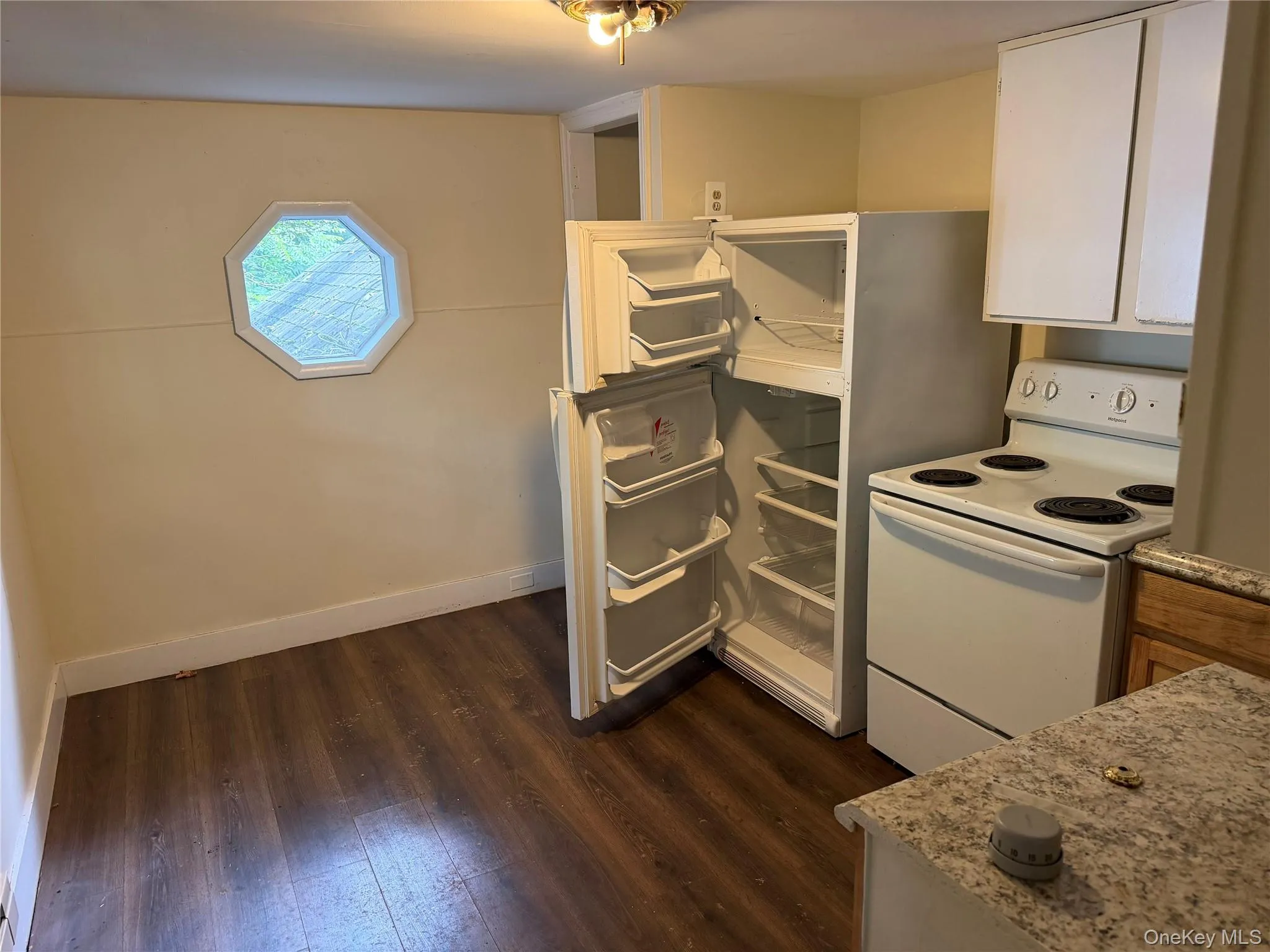 247 Sprague Avenue, Liberty, NY, 3 Bedrooms Bedrooms, 5 Rooms Rooms,1 BathroomBathrooms,Residential Lease,For Rent,Sprague,0,1034069 247 Sprague Avenue, Liberty, NY, 3 Bedrooms Bedrooms, 5 Rooms Rooms,1 BathroomBathrooms,Residential Lease,For Rent,Sprague,0,1034069