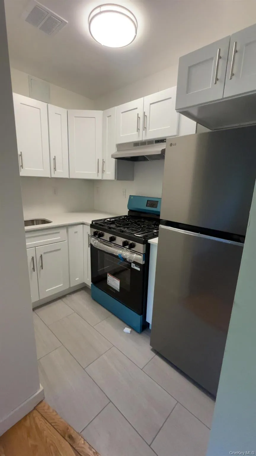 671 Bronx River Road, Yonkers, NY, 1 Bedroom Bedrooms, 3 Rooms Rooms,1 BathroomBathrooms,Residential Lease,For Rent,Bronx River,0,1034071 671 Bronx River Road, Yonkers, NY, 1 Bedroom Bedrooms, 3 Rooms Rooms,1 BathroomBathrooms,Residential Lease,For Rent,Bronx River,0,1034071