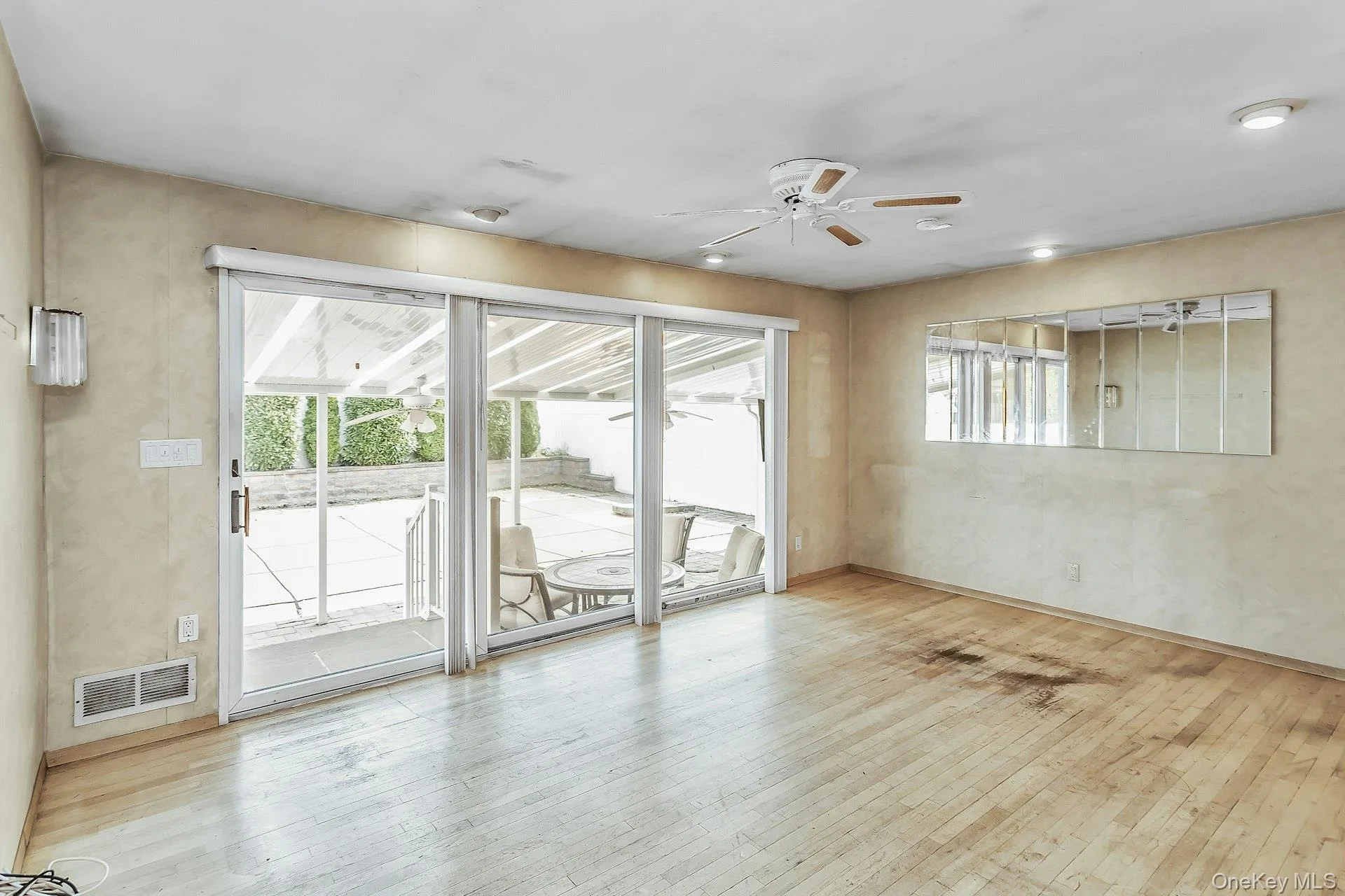 8 Gerhard Road, Oyster Bay, NY, 3 Bedrooms Bedrooms, 5 Rooms Rooms,2 BathroomsBathrooms,Residential,For Rent,Gerhard,0,1034073 8 Gerhard Road, Oyster Bay, NY, 3 Bedrooms Bedrooms, 5 Rooms Rooms,2 BathroomsBathrooms,Residential,For Rent,Gerhard,0,1034073