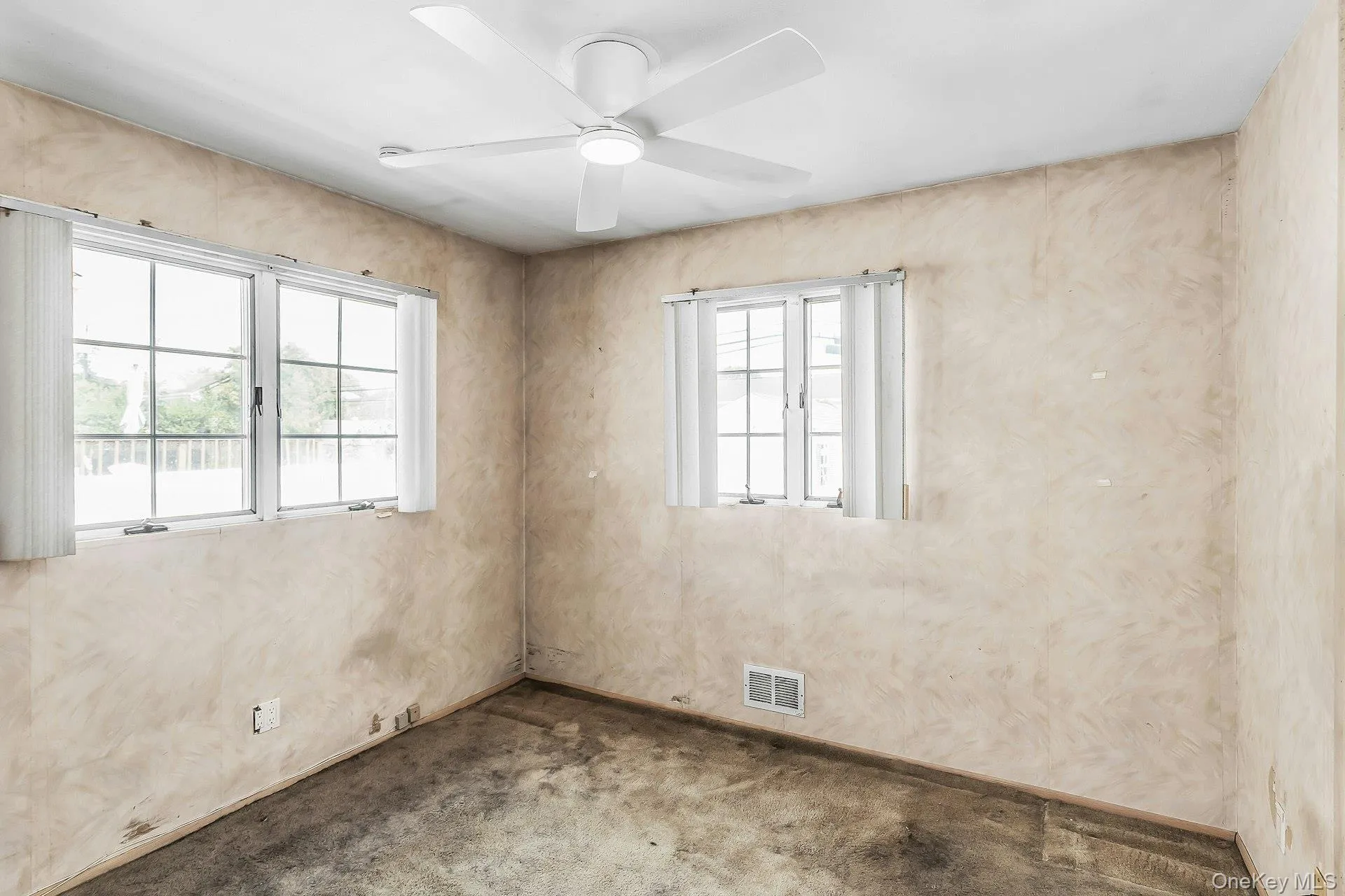 8 Gerhard Road, Oyster Bay, NY, 3 Bedrooms Bedrooms, 5 Rooms Rooms,2 BathroomsBathrooms,Residential,For Rent,Gerhard,0,1034073 8 Gerhard Road, Oyster Bay, NY, 3 Bedrooms Bedrooms, 5 Rooms Rooms,2 BathroomsBathrooms,Residential,For Rent,Gerhard,0,1034073