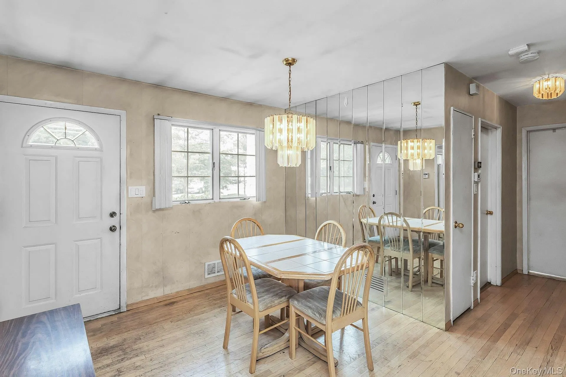 8 Gerhard Road, Oyster Bay, NY, 3 Bedrooms Bedrooms, 5 Rooms Rooms,2 BathroomsBathrooms,Residential,For Rent,Gerhard,0,1034073 8 Gerhard Road, Oyster Bay, NY, 3 Bedrooms Bedrooms, 5 Rooms Rooms,2 BathroomsBathrooms,Residential,For Rent,Gerhard,0,1034073