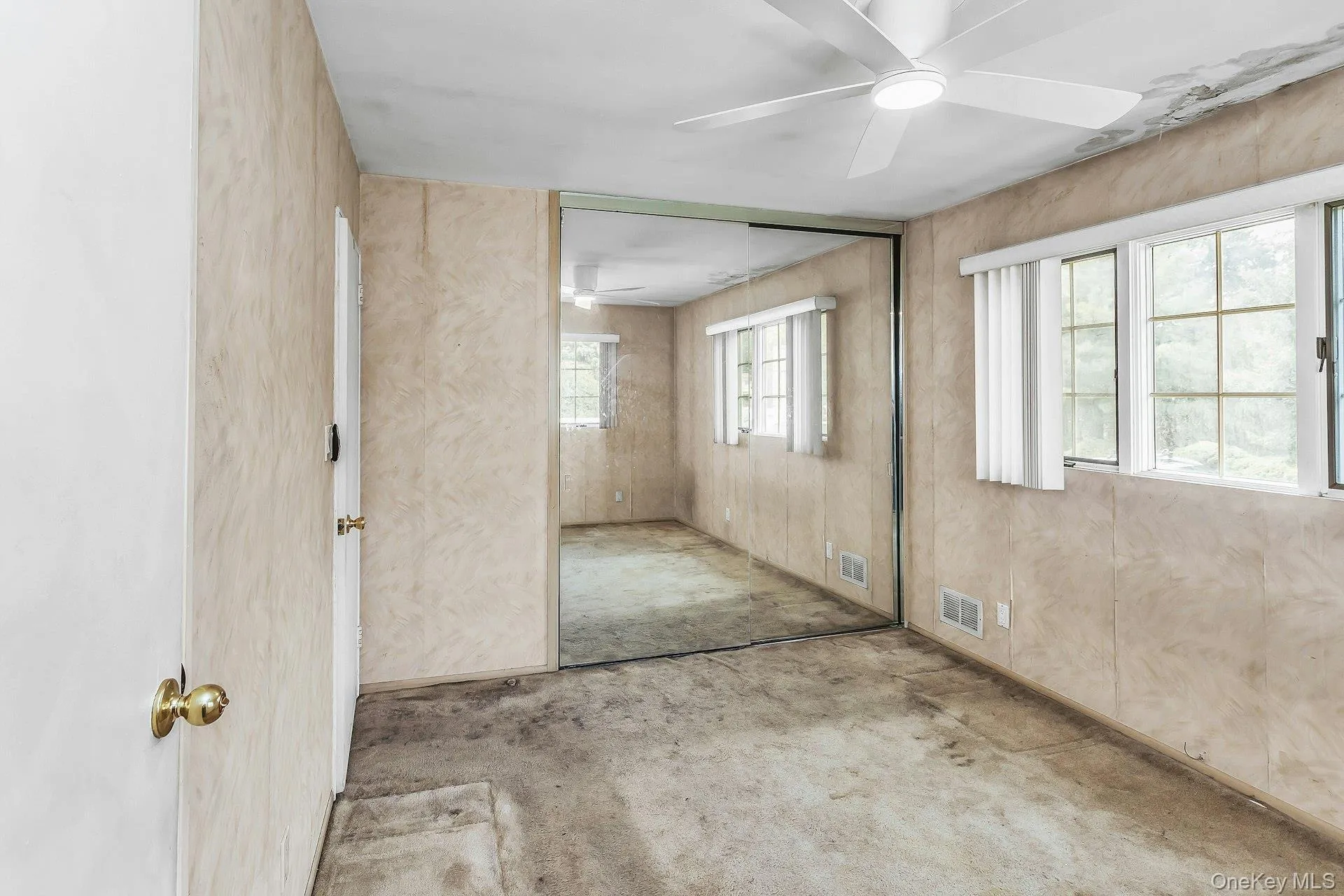 8 Gerhard Road, Oyster Bay, NY, 3 Bedrooms Bedrooms, 5 Rooms Rooms,2 BathroomsBathrooms,Residential,For Rent,Gerhard,0,1034073 8 Gerhard Road, Oyster Bay, NY, 3 Bedrooms Bedrooms, 5 Rooms Rooms,2 BathroomsBathrooms,Residential,For Rent,Gerhard,0,1034073