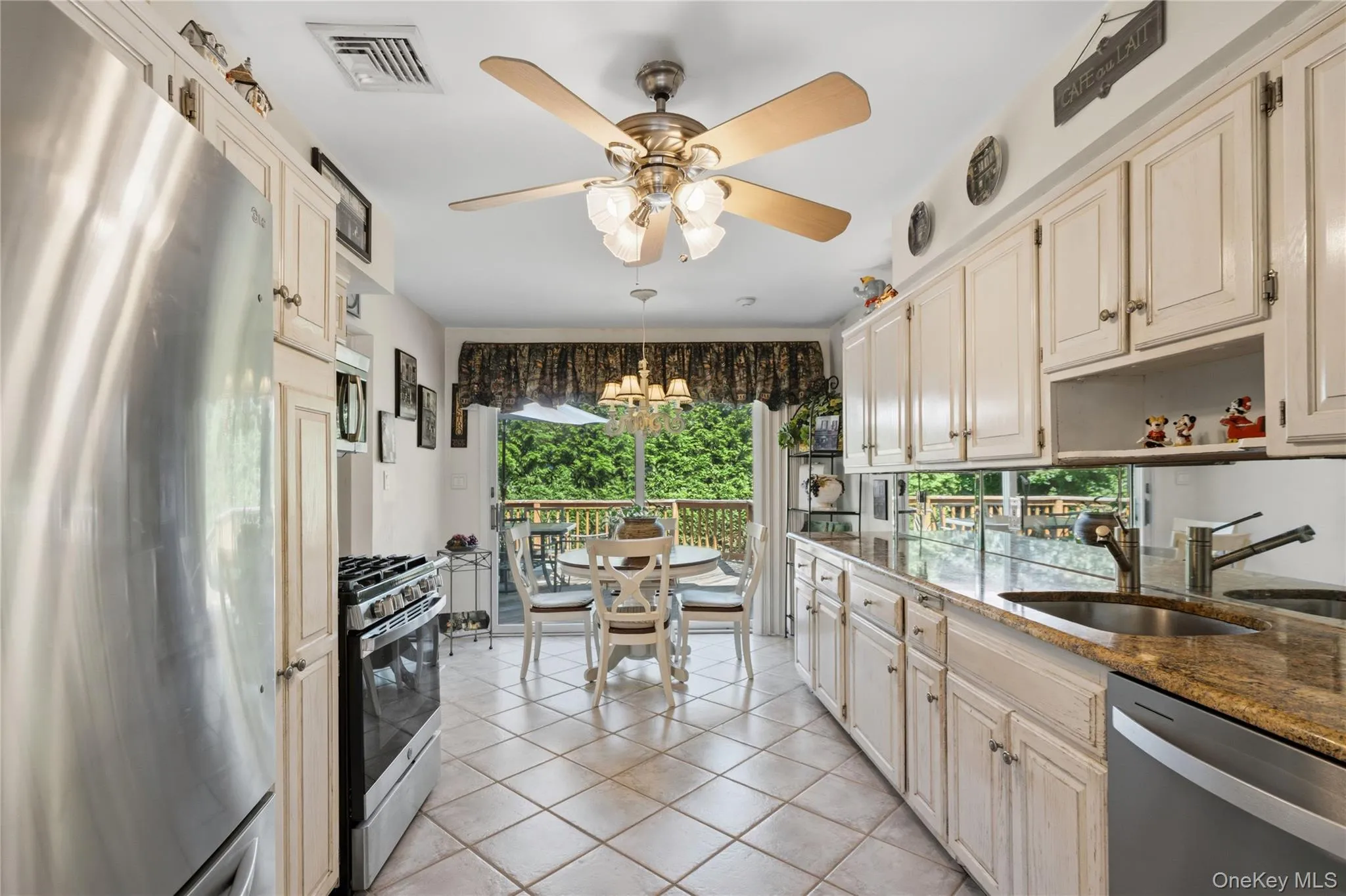 19 Jody Lane, Oyster Bay, NY, 3 Bedrooms Bedrooms, 8 Rooms Rooms,3 BathroomsBathrooms,Residential,For Rent,Jody,0,1034074 19 Jody Lane, Oyster Bay, NY, 3 Bedrooms Bedrooms, 8 Rooms Rooms,3 BathroomsBathrooms,Residential,For Rent,Jody,0,1034074