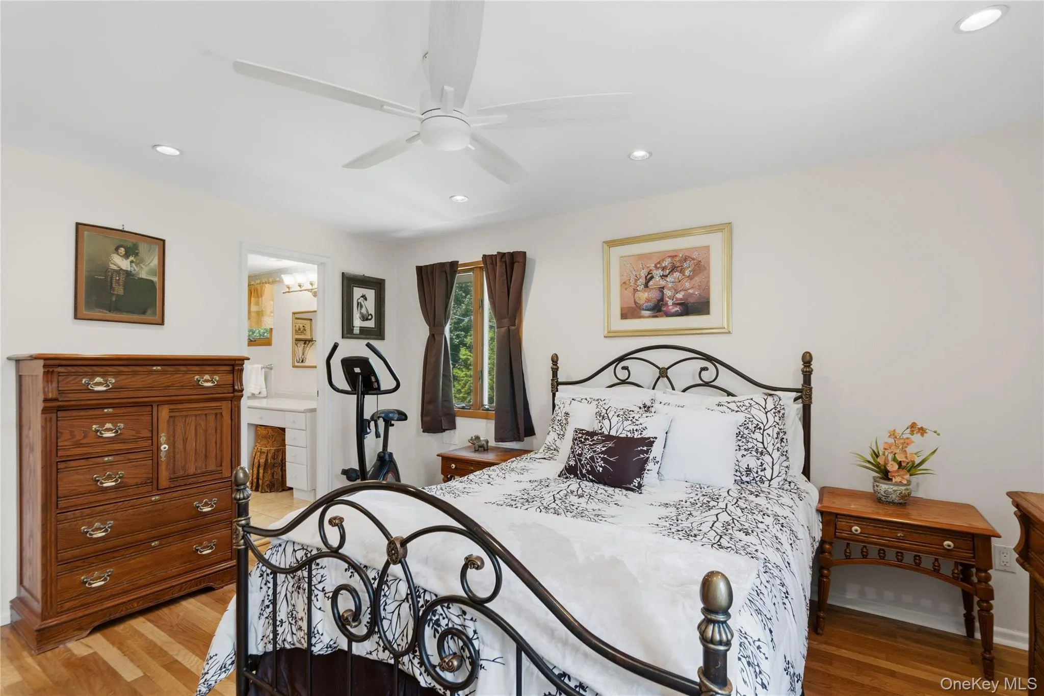 19 Jody Lane, Oyster Bay, NY, 3 Bedrooms Bedrooms, 8 Rooms Rooms,3 BathroomsBathrooms,Residential,For Rent,Jody,0,1034074 19 Jody Lane, Oyster Bay, NY, 3 Bedrooms Bedrooms, 8 Rooms Rooms,3 BathroomsBathrooms,Residential,For Rent,Jody,0,1034074