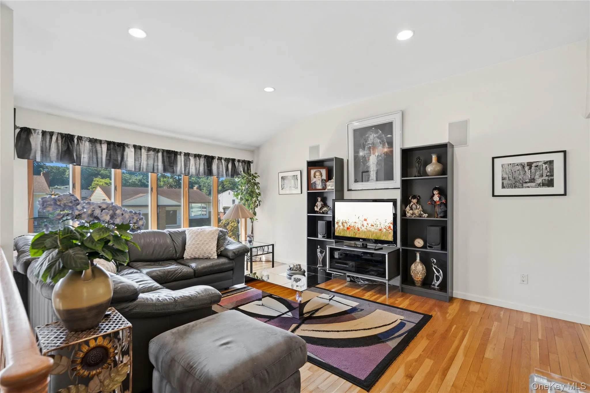 19 Jody Lane, Oyster Bay, NY, 3 Bedrooms Bedrooms, 8 Rooms Rooms,3 BathroomsBathrooms,Residential,For Rent,Jody,0,1034074 19 Jody Lane, Oyster Bay, NY, 3 Bedrooms Bedrooms, 8 Rooms Rooms,3 BathroomsBathrooms,Residential,For Rent,Jody,0,1034074
