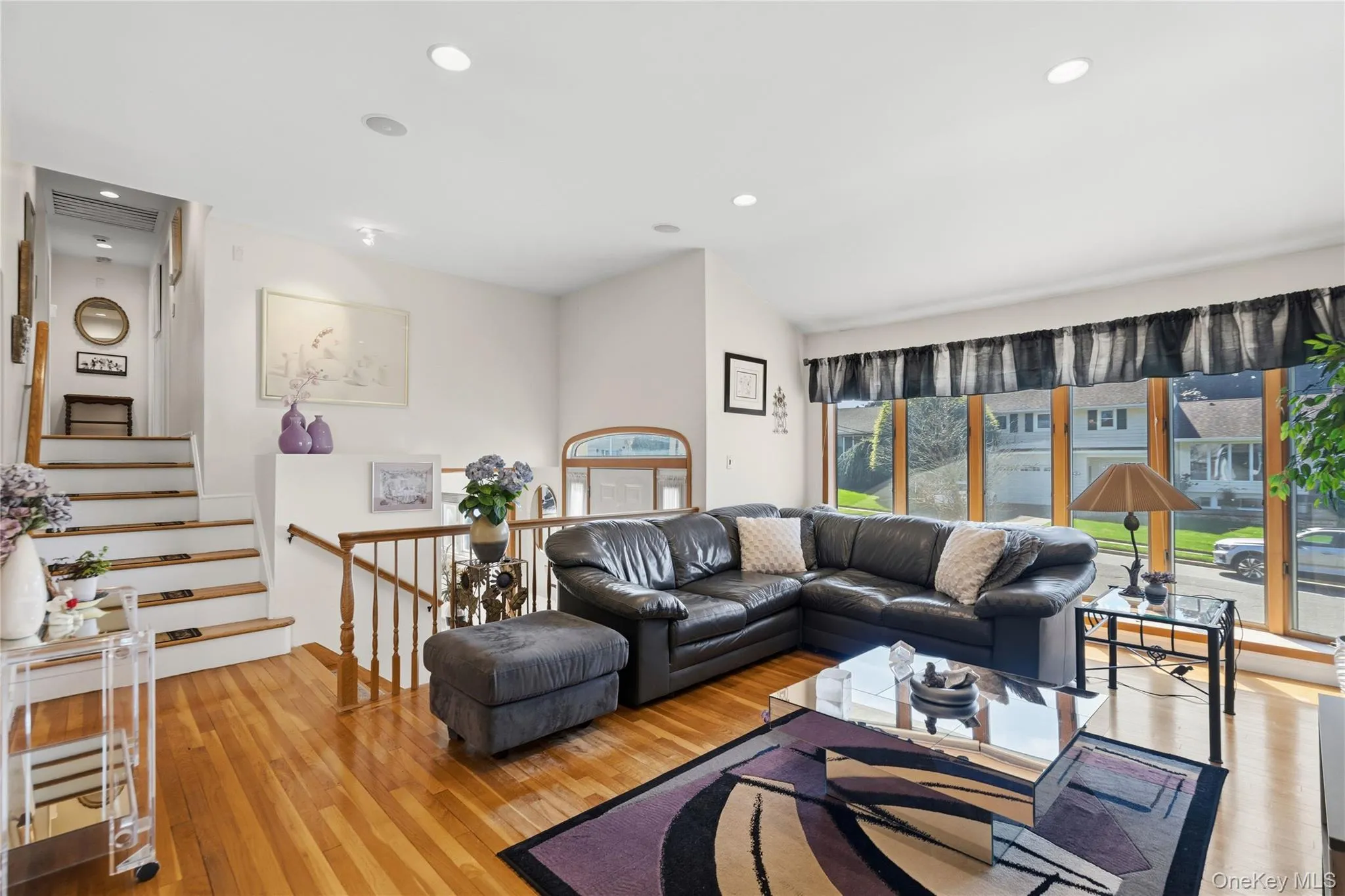 19 Jody Lane, Oyster Bay, NY, 3 Bedrooms Bedrooms, 8 Rooms Rooms,3 BathroomsBathrooms,Residential,For Rent,Jody,0,1034074 19 Jody Lane, Oyster Bay, NY, 3 Bedrooms Bedrooms, 8 Rooms Rooms,3 BathroomsBathrooms,Residential,For Rent,Jody,0,1034074