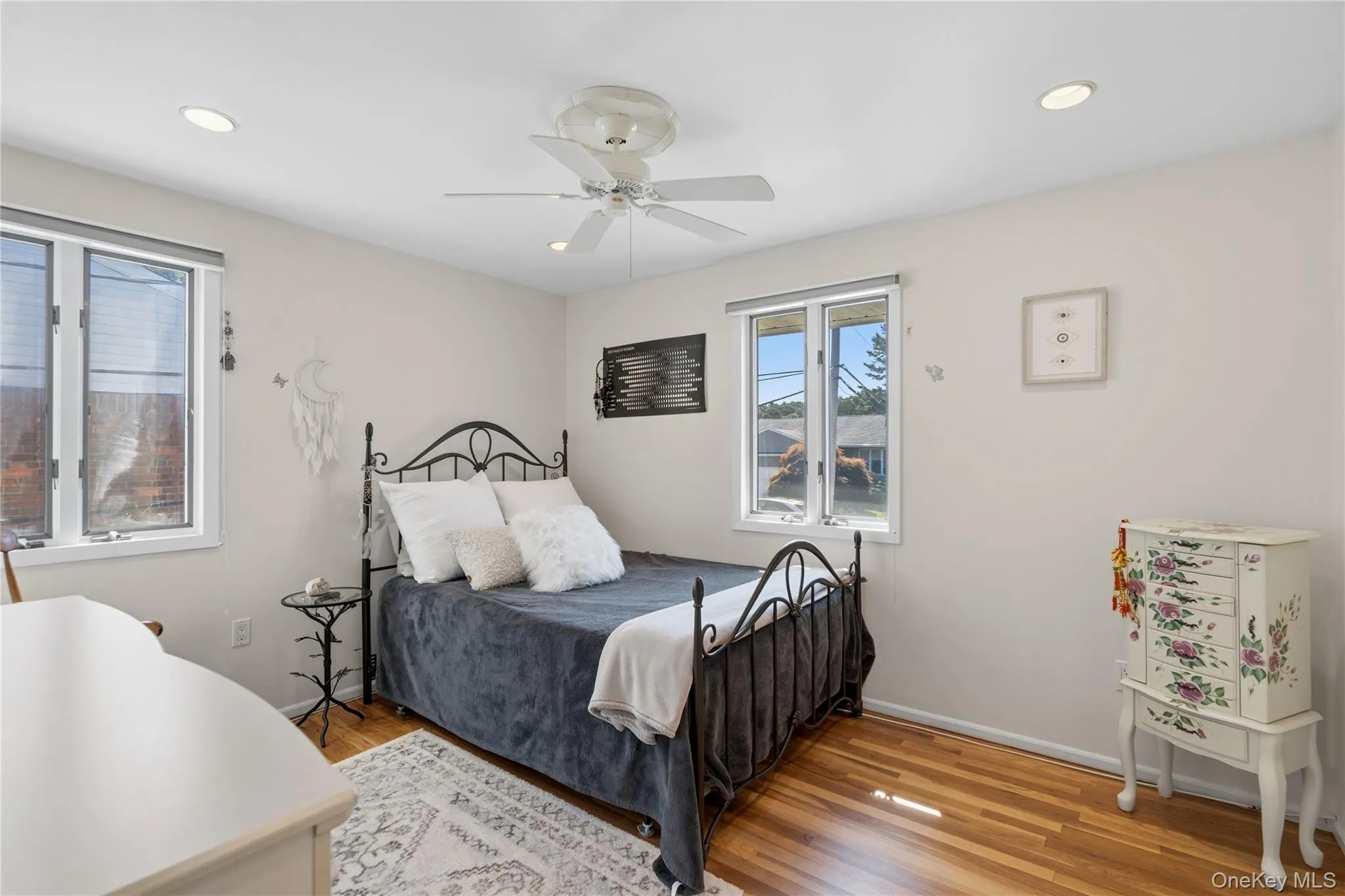 19 Jody Lane, Oyster Bay, NY, 3 Bedrooms Bedrooms, 8 Rooms Rooms,3 BathroomsBathrooms,Residential,For Rent,Jody,0,1034074 19 Jody Lane, Oyster Bay, NY, 3 Bedrooms Bedrooms, 8 Rooms Rooms,3 BathroomsBathrooms,Residential,For Rent,Jody,0,1034074