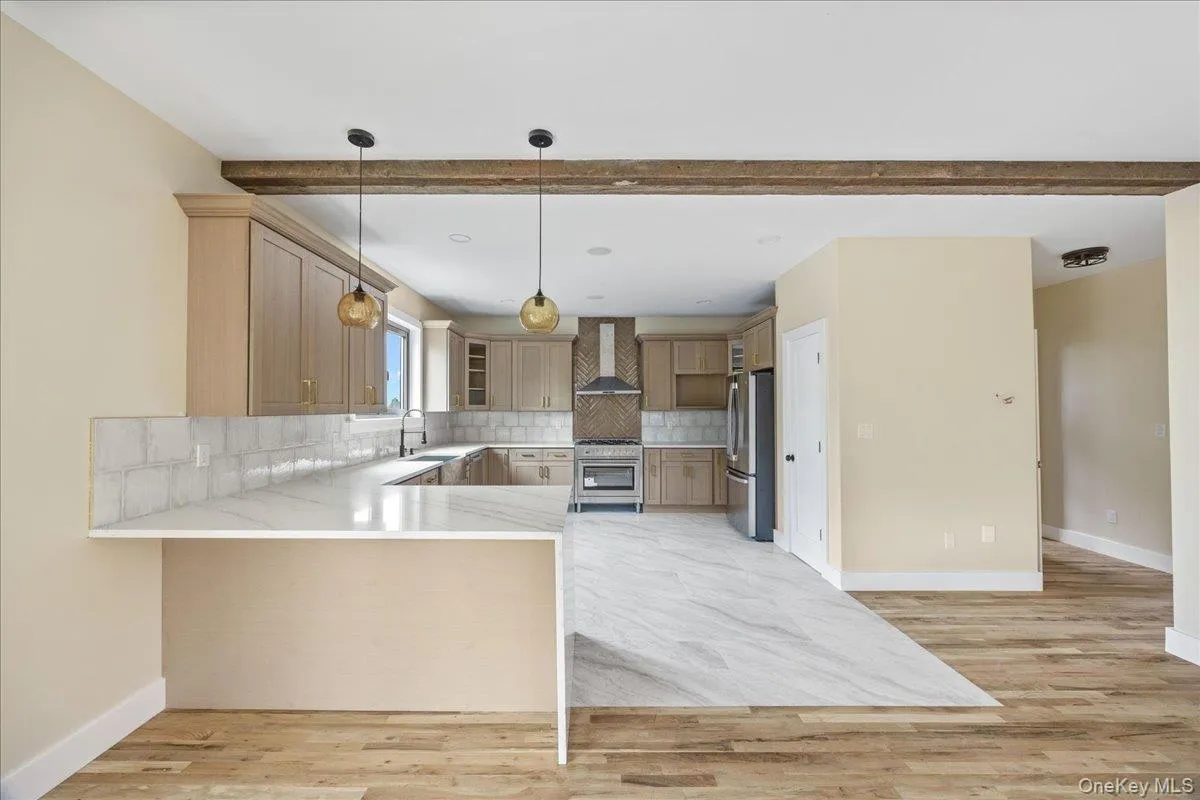 631 Broadway, Yonkers, NY, 4 Bedrooms Bedrooms, 10 Rooms Rooms,4 BathroomsBathrooms,Residential,For Rent,Broadway,0,1034076 631 Broadway, Yonkers, NY, 4 Bedrooms Bedrooms, 10 Rooms Rooms,4 BathroomsBathrooms,Residential,For Rent,Broadway,0,1034076