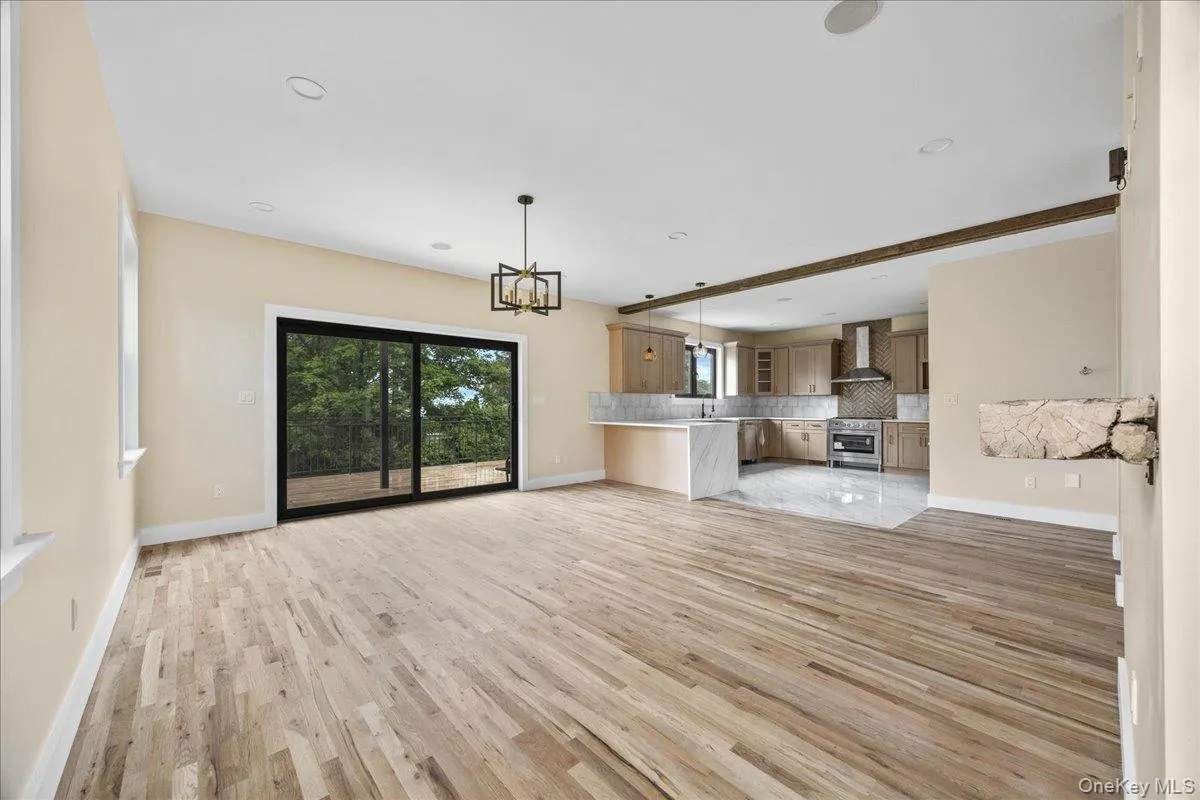 631 Broadway, Yonkers, NY, 4 Bedrooms Bedrooms, 10 Rooms Rooms,4 BathroomsBathrooms,Residential,For Rent,Broadway,0,1034076 631 Broadway, Yonkers, NY, 4 Bedrooms Bedrooms, 10 Rooms Rooms,4 BathroomsBathrooms,Residential,For Rent,Broadway,0,1034076