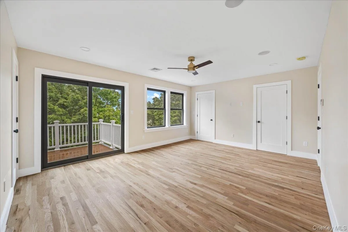 631 Broadway, Yonkers, NY, 4 Bedrooms Bedrooms, 10 Rooms Rooms,4 BathroomsBathrooms,Residential,For Rent,Broadway,0,1034076 631 Broadway, Yonkers, NY, 4 Bedrooms Bedrooms, 10 Rooms Rooms,4 BathroomsBathrooms,Residential,For Rent,Broadway,0,1034076