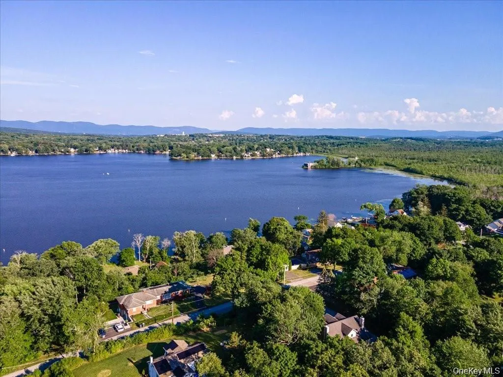 40 Summit Avenue, Newburgh (town), NY, 2 Bedrooms Bedrooms, 6 Rooms Rooms,1 BathroomBathrooms,Residential Lease,For Rent,Summit,0,1034078 40 Summit Avenue, Newburgh (town), NY, 2 Bedrooms Bedrooms, 6 Rooms Rooms,1 BathroomBathrooms,Residential Lease,For Rent,Summit,0,1034078