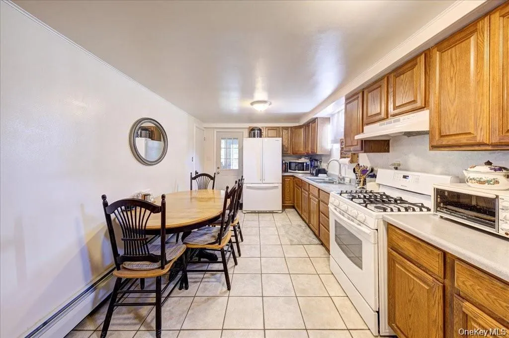 40 Summit Avenue, Newburgh (town), NY, 2 Bedrooms Bedrooms, 6 Rooms Rooms,1 BathroomBathrooms,Residential Lease,For Rent,Summit,0,1034078 40 Summit Avenue, Newburgh (town), NY, 2 Bedrooms Bedrooms, 6 Rooms Rooms,1 BathroomBathrooms,Residential Lease,For Rent,Summit,0,1034078