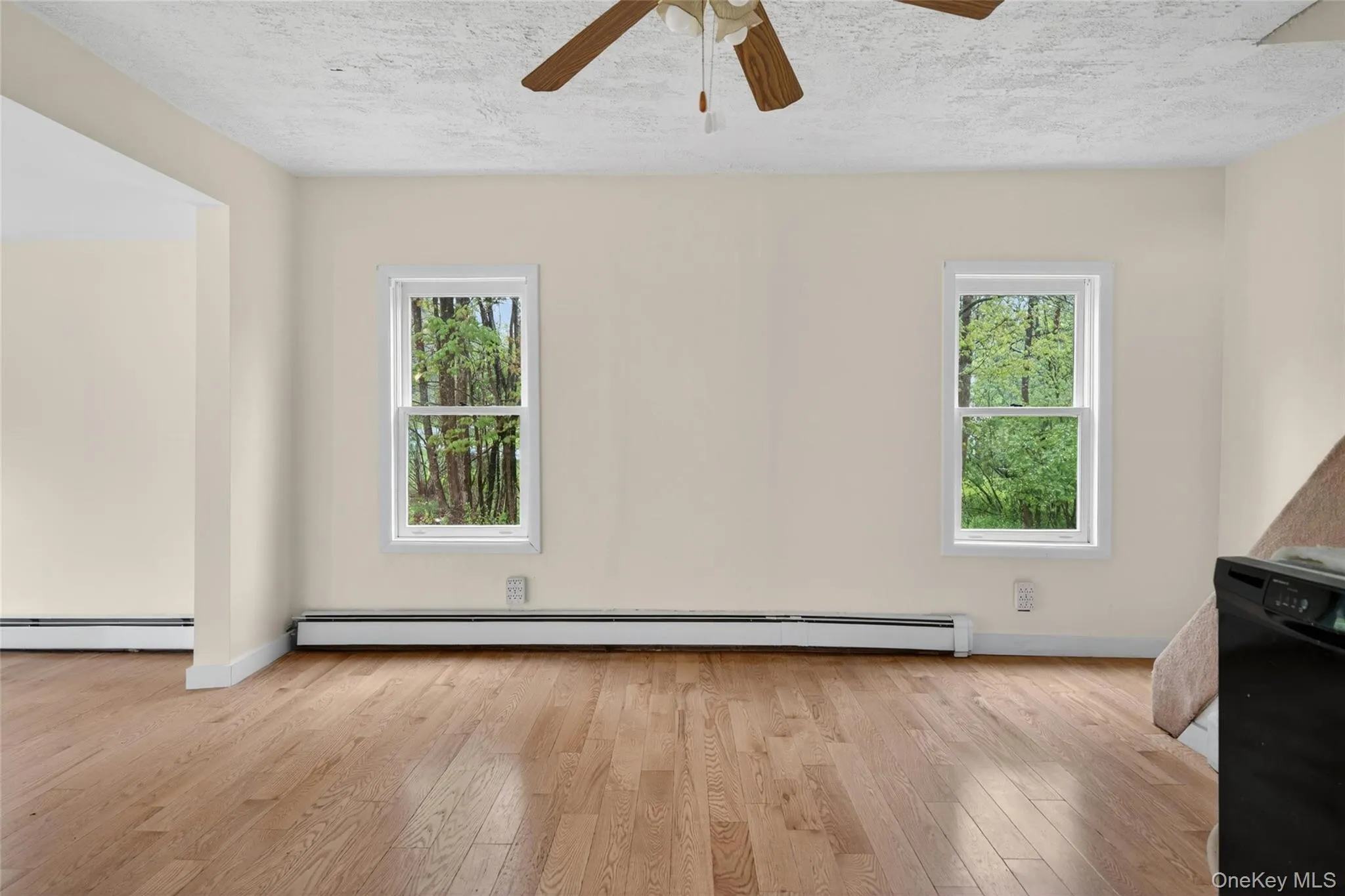 41 Rock Ridge Avenue, Thompson, NY, 2 Bedrooms Bedrooms, 5 Rooms Rooms,1 BathroomBathrooms,Residential Lease,For Rent,Rock Ridge,0,1034081 41 Rock Ridge Avenue, Thompson, NY, 2 Bedrooms Bedrooms, 5 Rooms Rooms,1 BathroomBathrooms,Residential Lease,For Rent,Rock Ridge,0,1034081