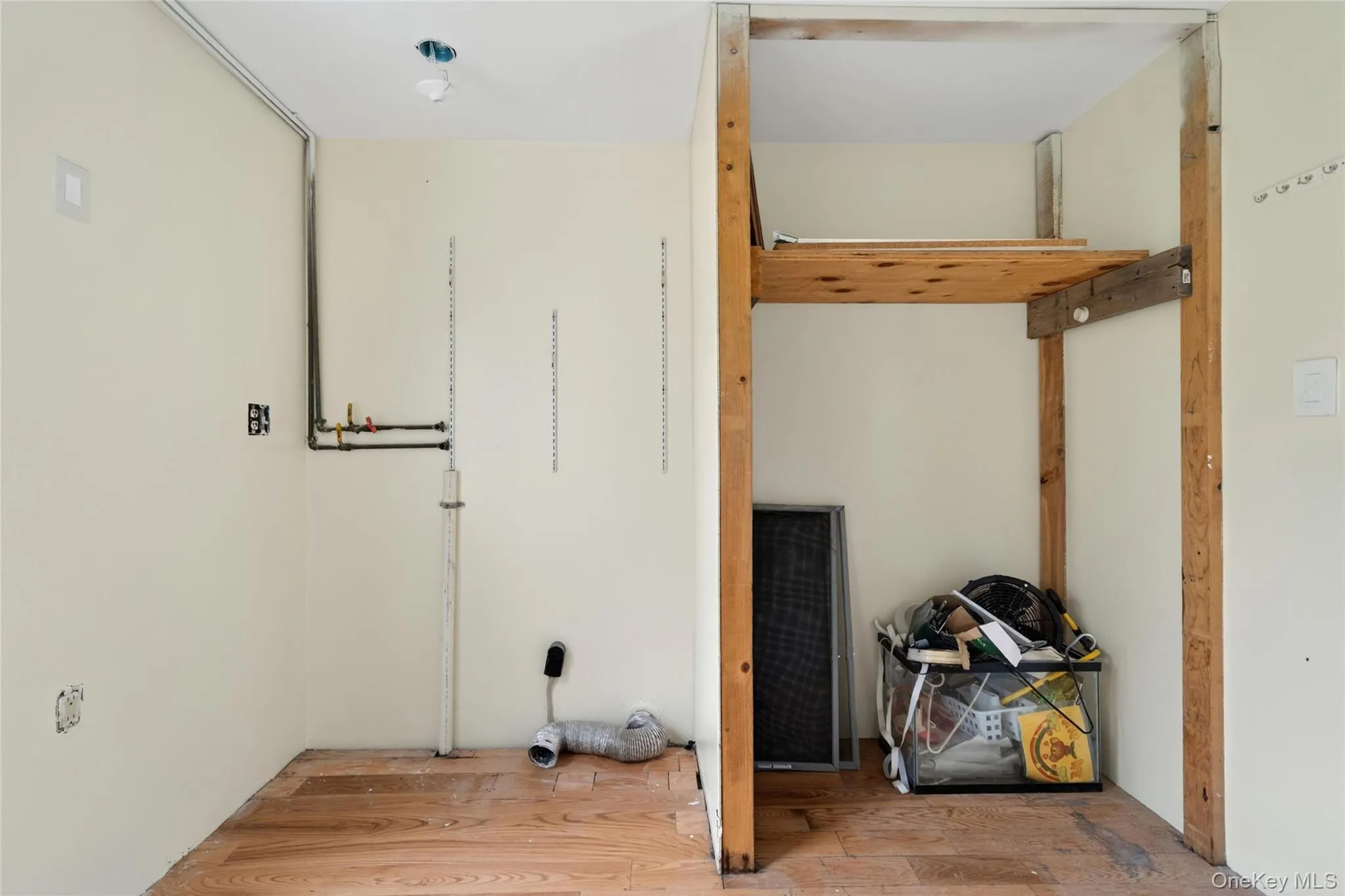 41 Rock Ridge Avenue, Thompson, NY, 2 Bedrooms Bedrooms, 5 Rooms Rooms,1 BathroomBathrooms,Residential Lease,For Rent,Rock Ridge,0,1034081 41 Rock Ridge Avenue, Thompson, NY, 2 Bedrooms Bedrooms, 5 Rooms Rooms,1 BathroomBathrooms,Residential Lease,For Rent,Rock Ridge,0,1034081